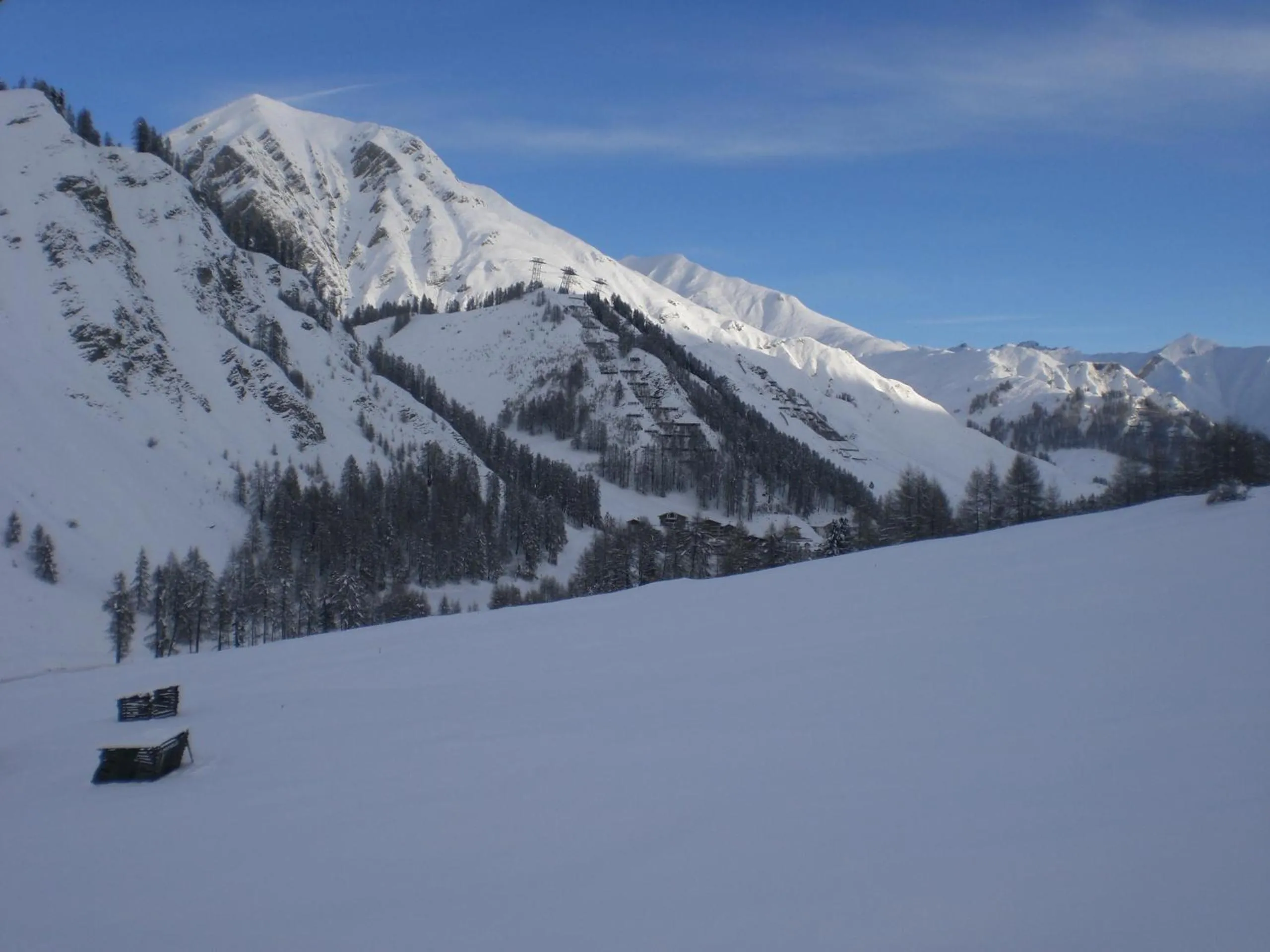 Skiing in Apart-Garni Motnaida