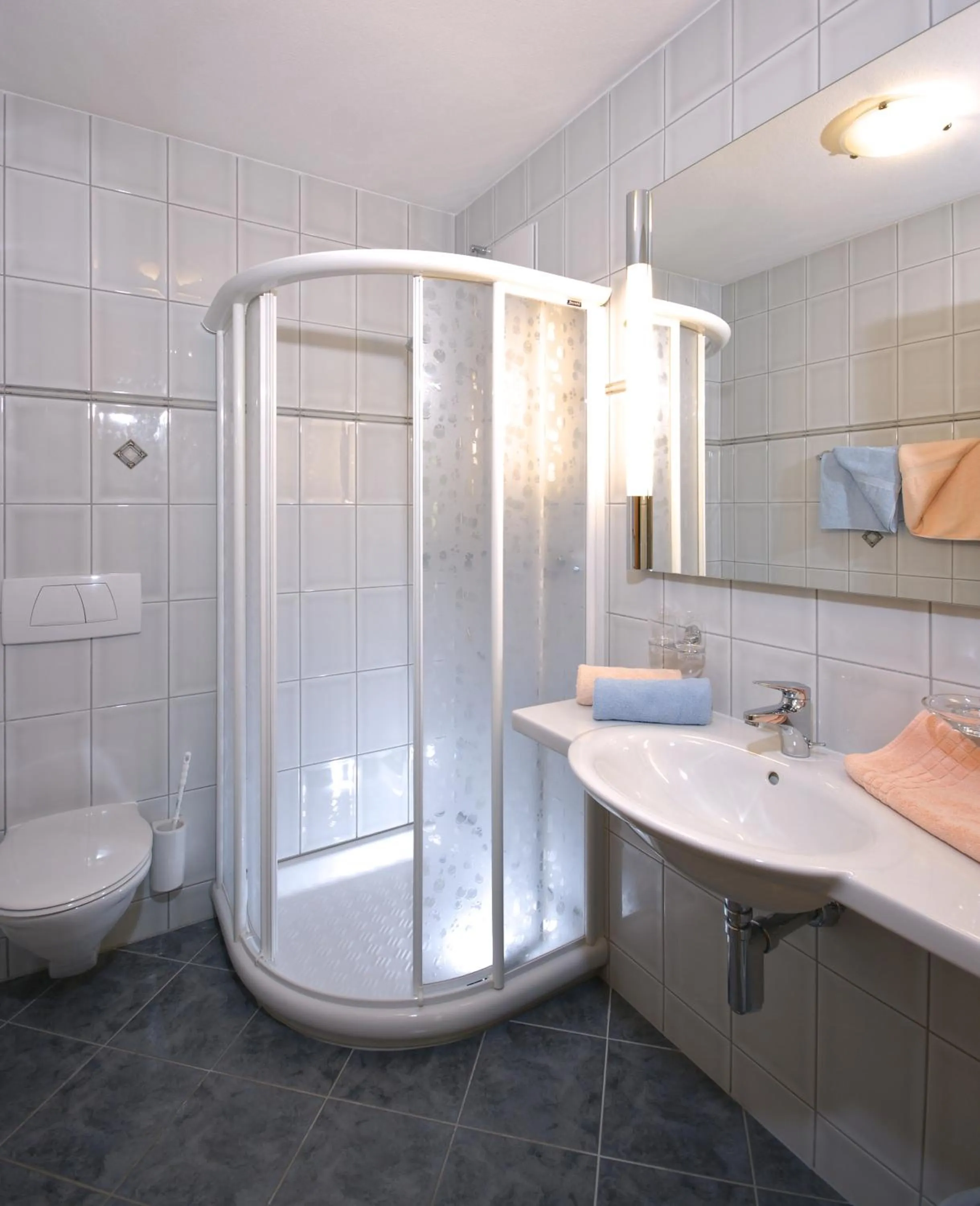 Bathroom in Apart-Garni Motnaida