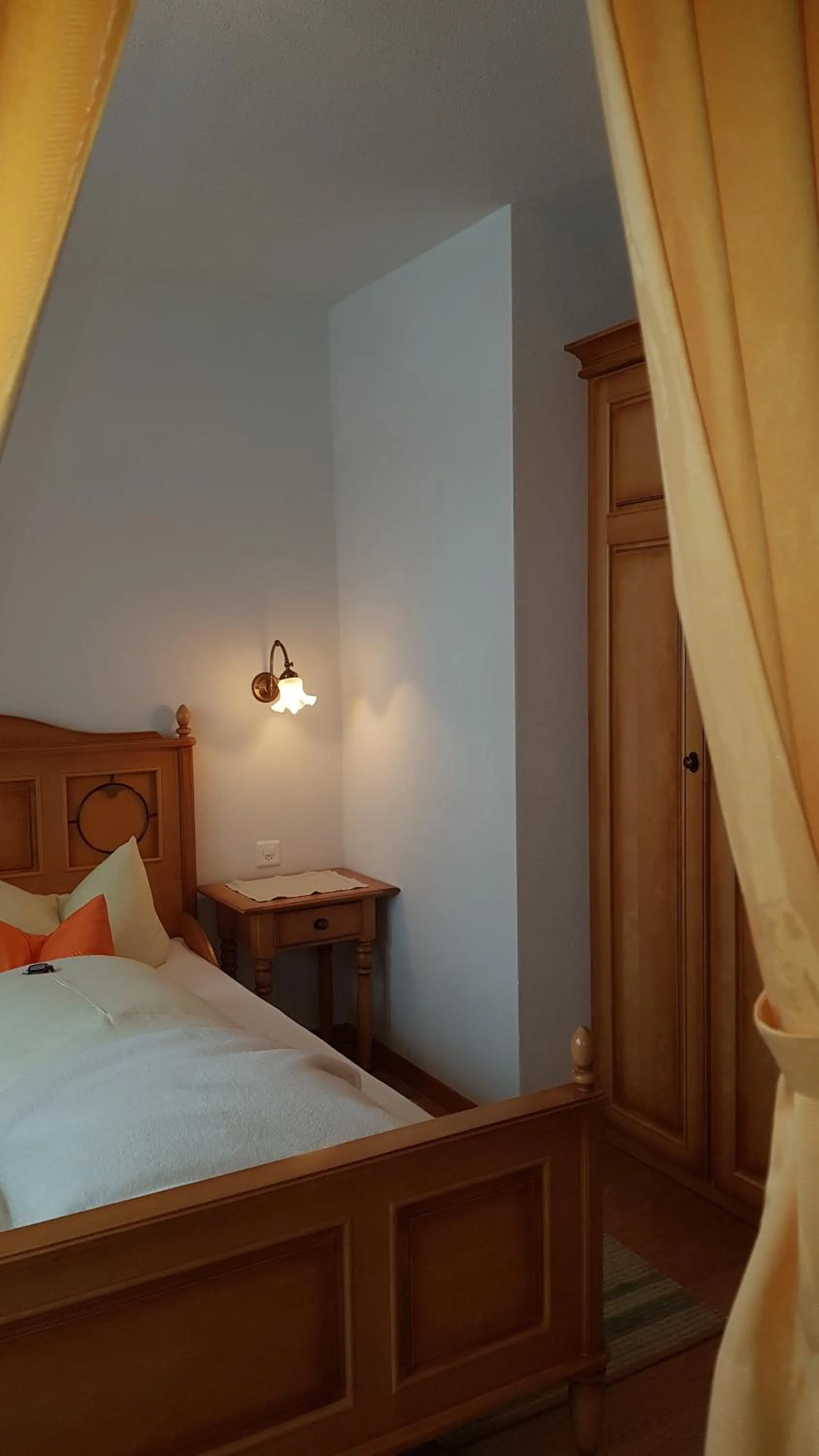 Bed in Apart-Garni Motnaida