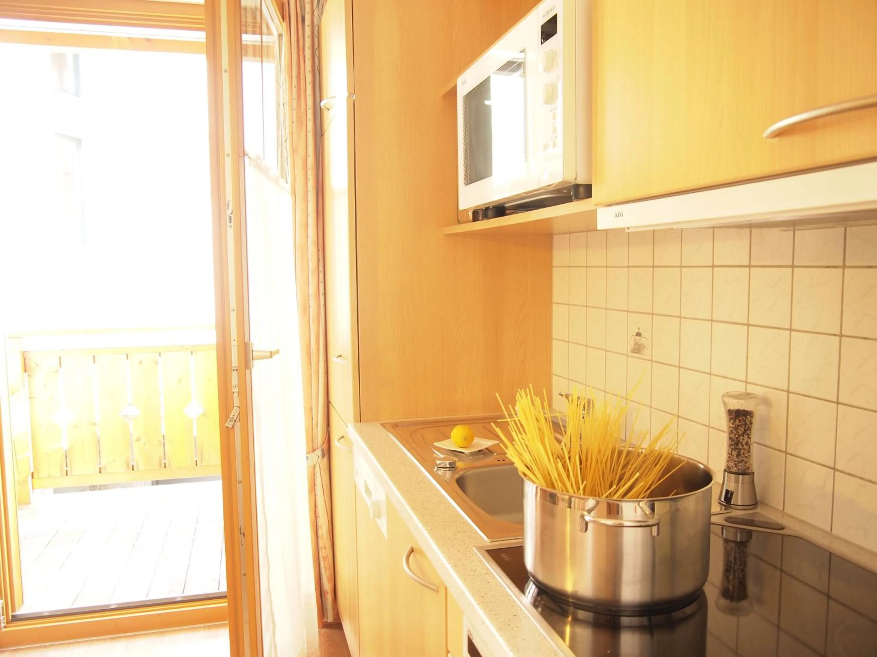 Apart-Garni Motnaida