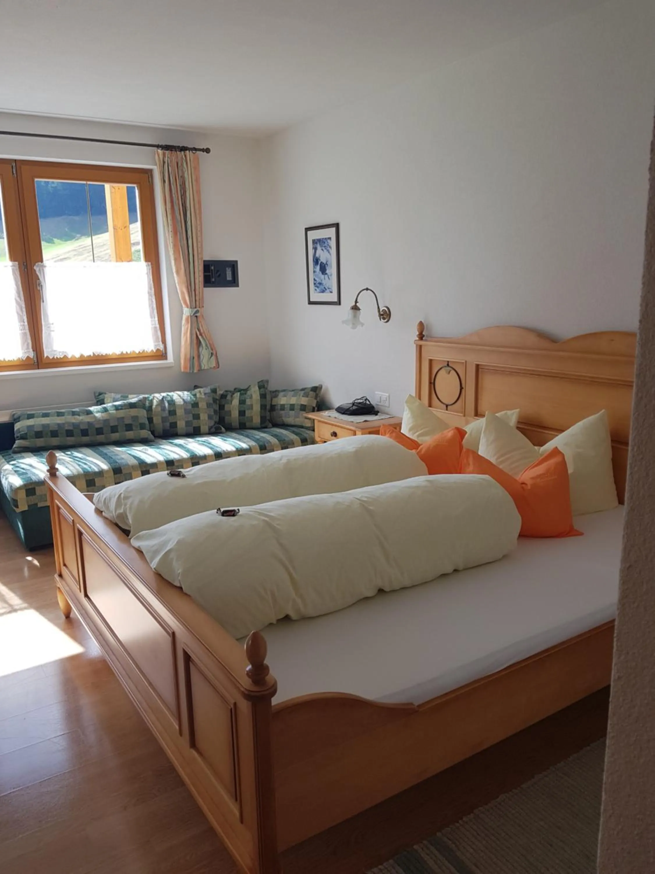 Bed in Apart-Garni Motnaida