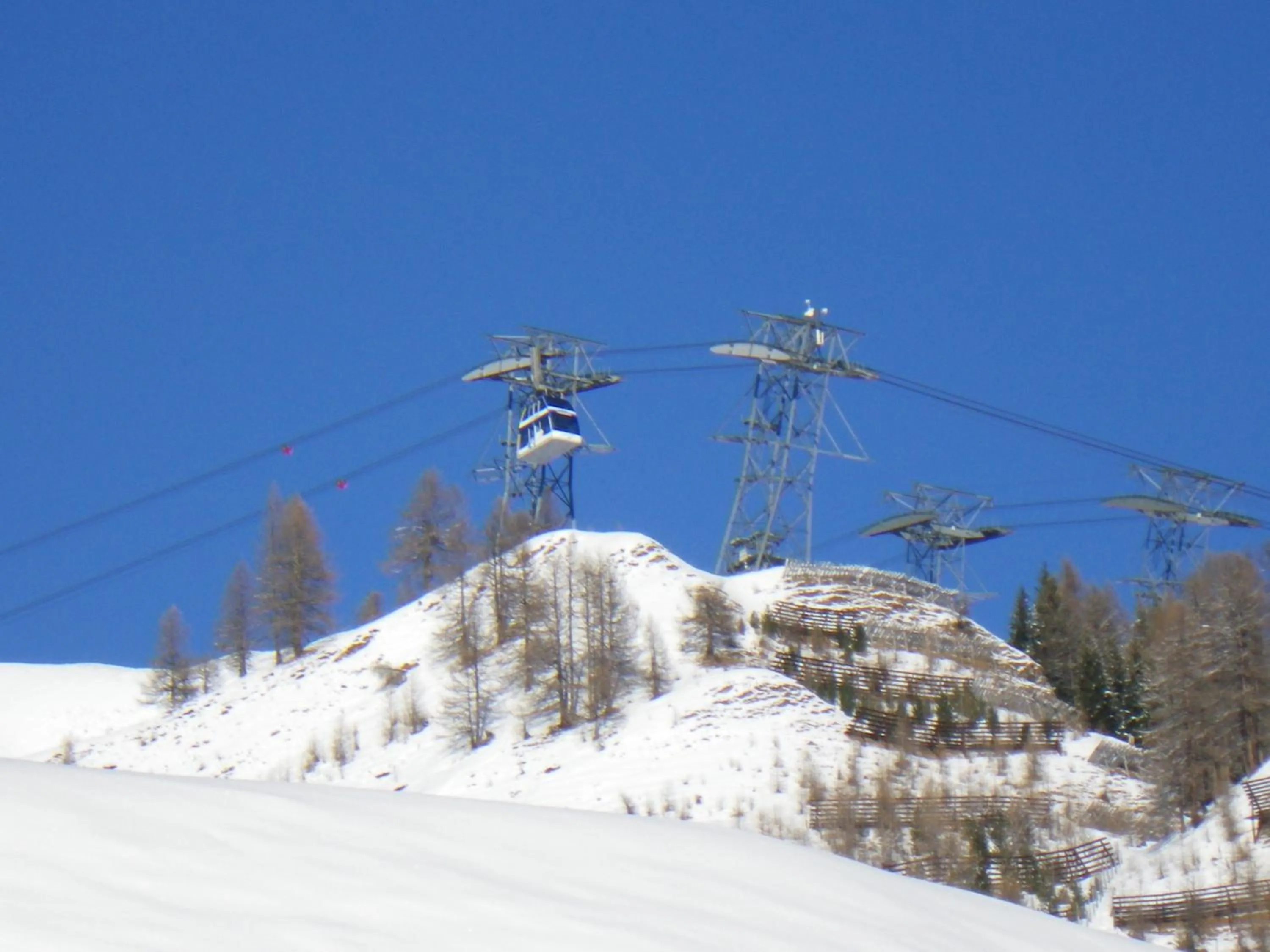 Skiing in Apart-Garni Motnaida