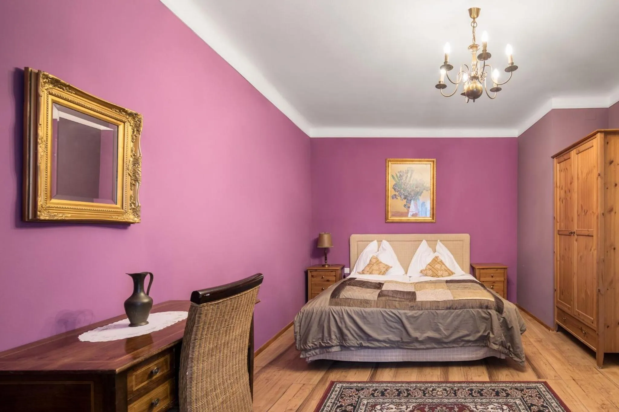 Photo of the whole room, Bed in Hotel Nibelungenhof