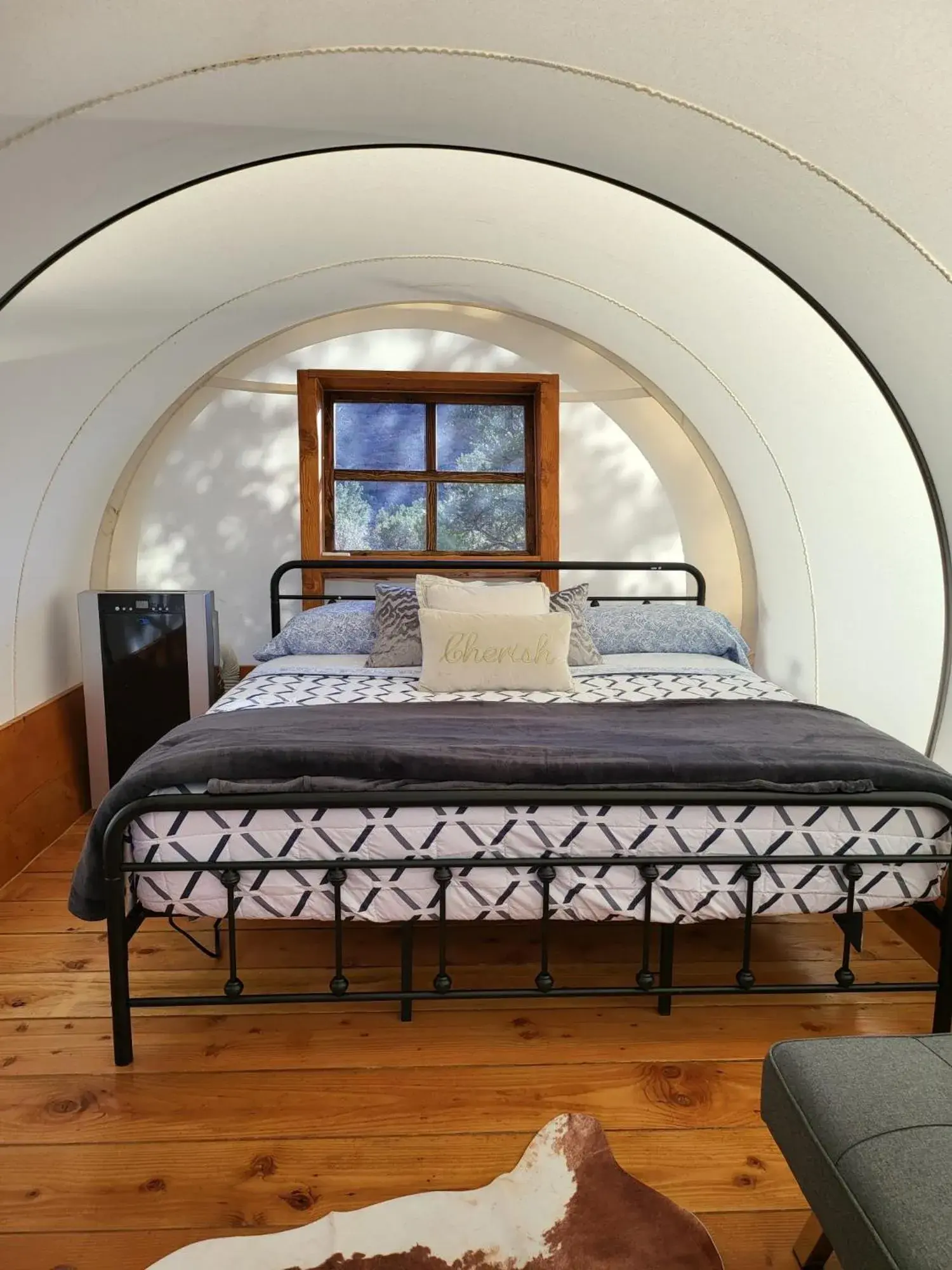 Covered Wagon - single occupancy in Zion View Camping Covered Wagon - single occupancy in Zion View Camping