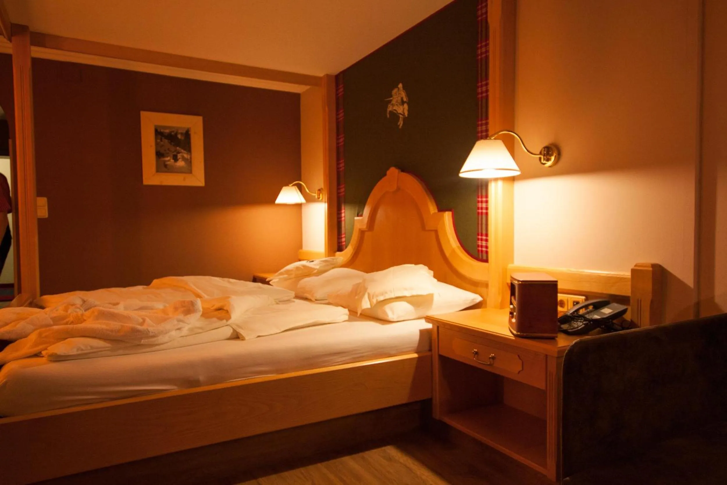 Photo of the whole room, Bed in Hotel "Zum Ritter"