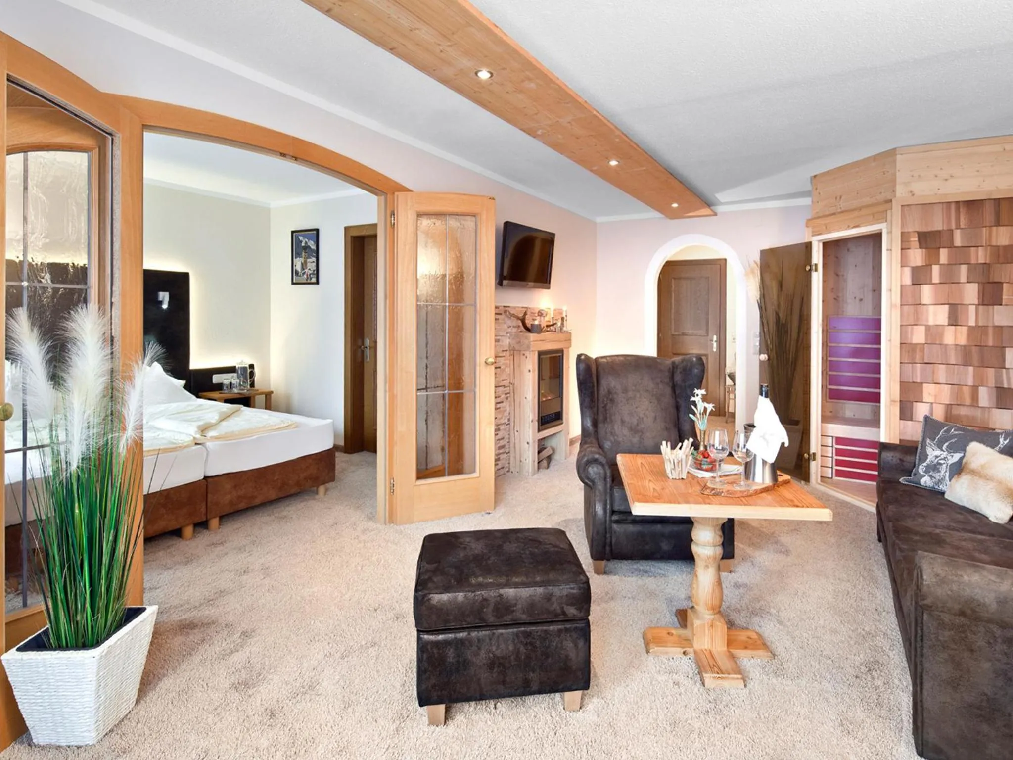 Photo of the whole room in Hotel "Zum Ritter"