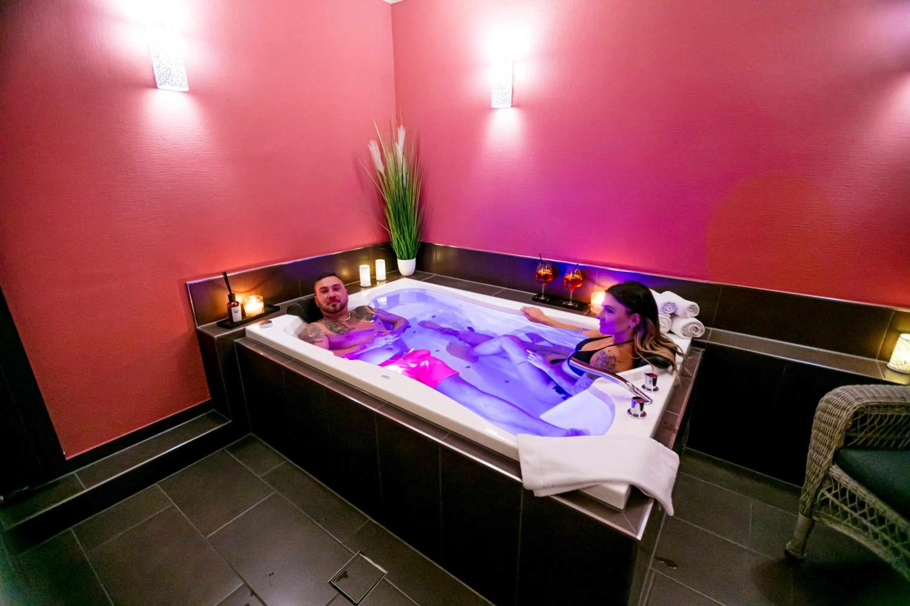 Hot Tub in Hotel Zum Goldenen Löwen