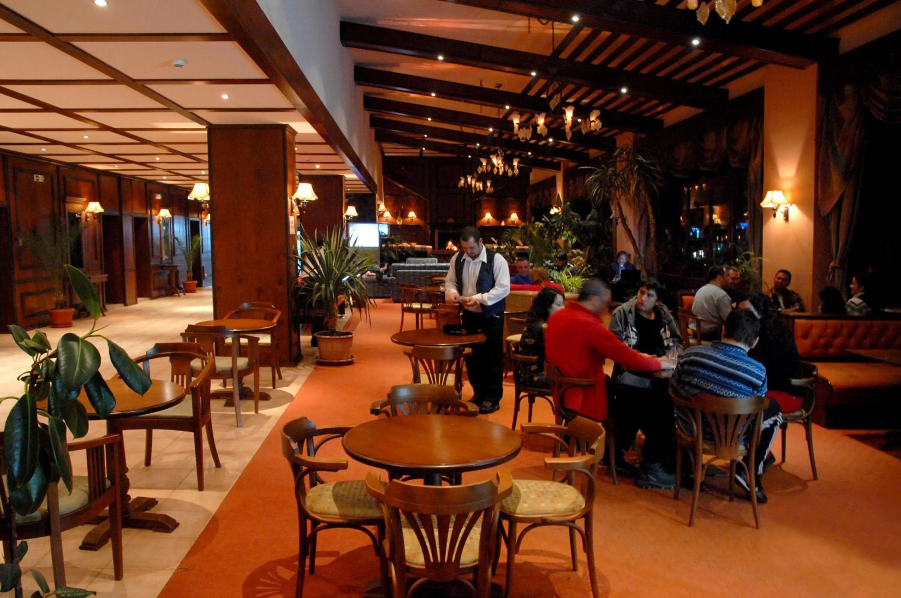 Restaurant/places to eat in Hotel Prespa