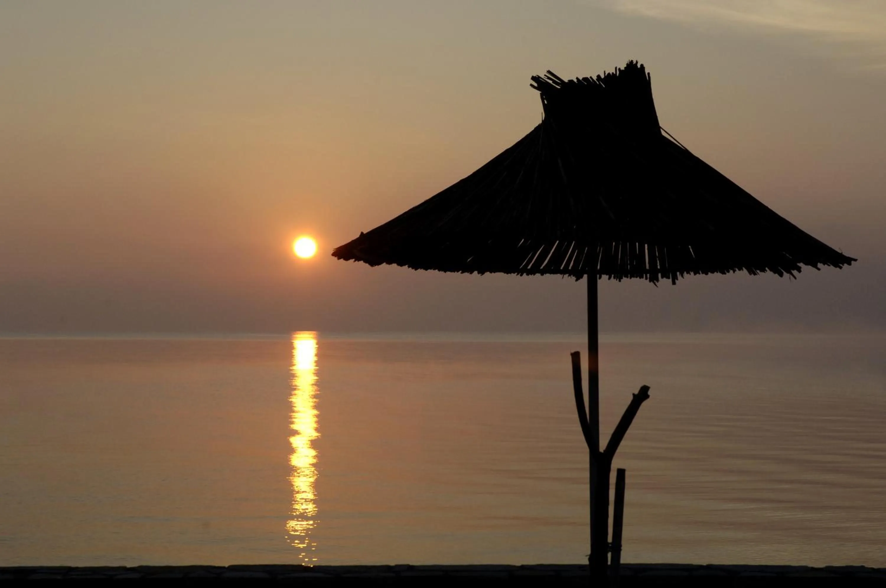 Day in Avantis Suites Hotel