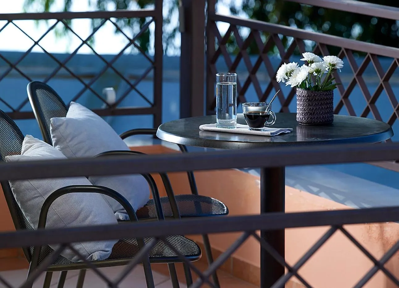 Patio in Avantis Suites Hotel