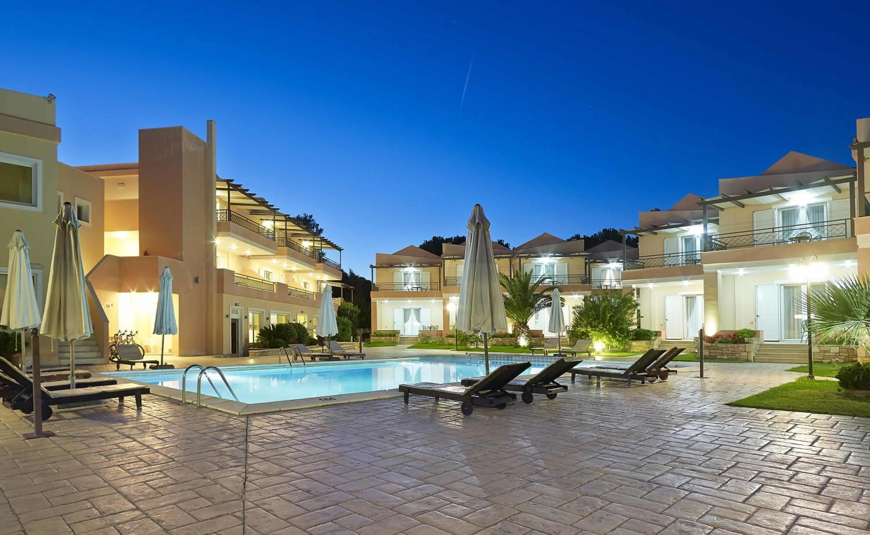 Property building in Avantis Suites Hotel