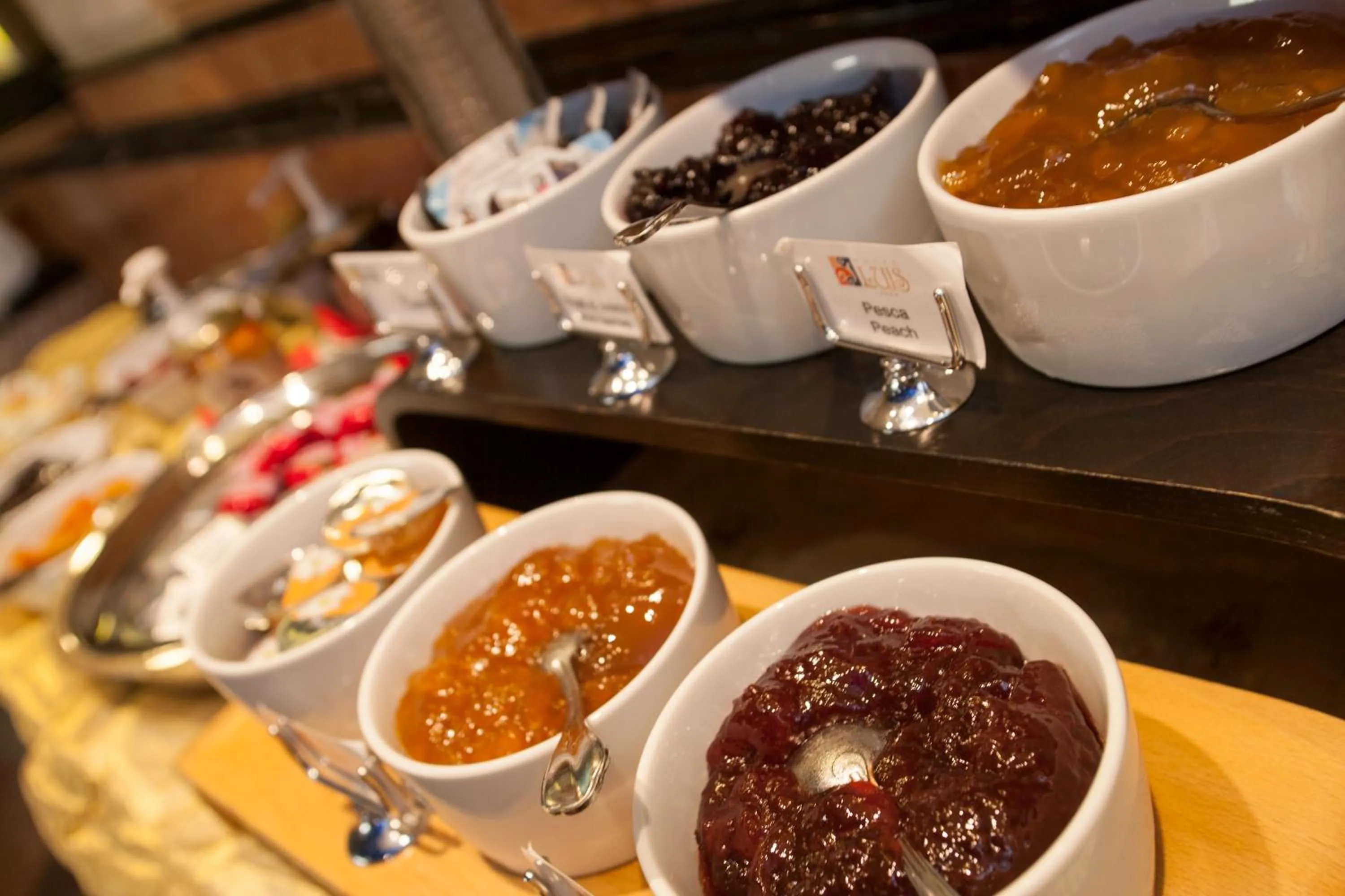 Restaurant/places to eat in Hotel Luis