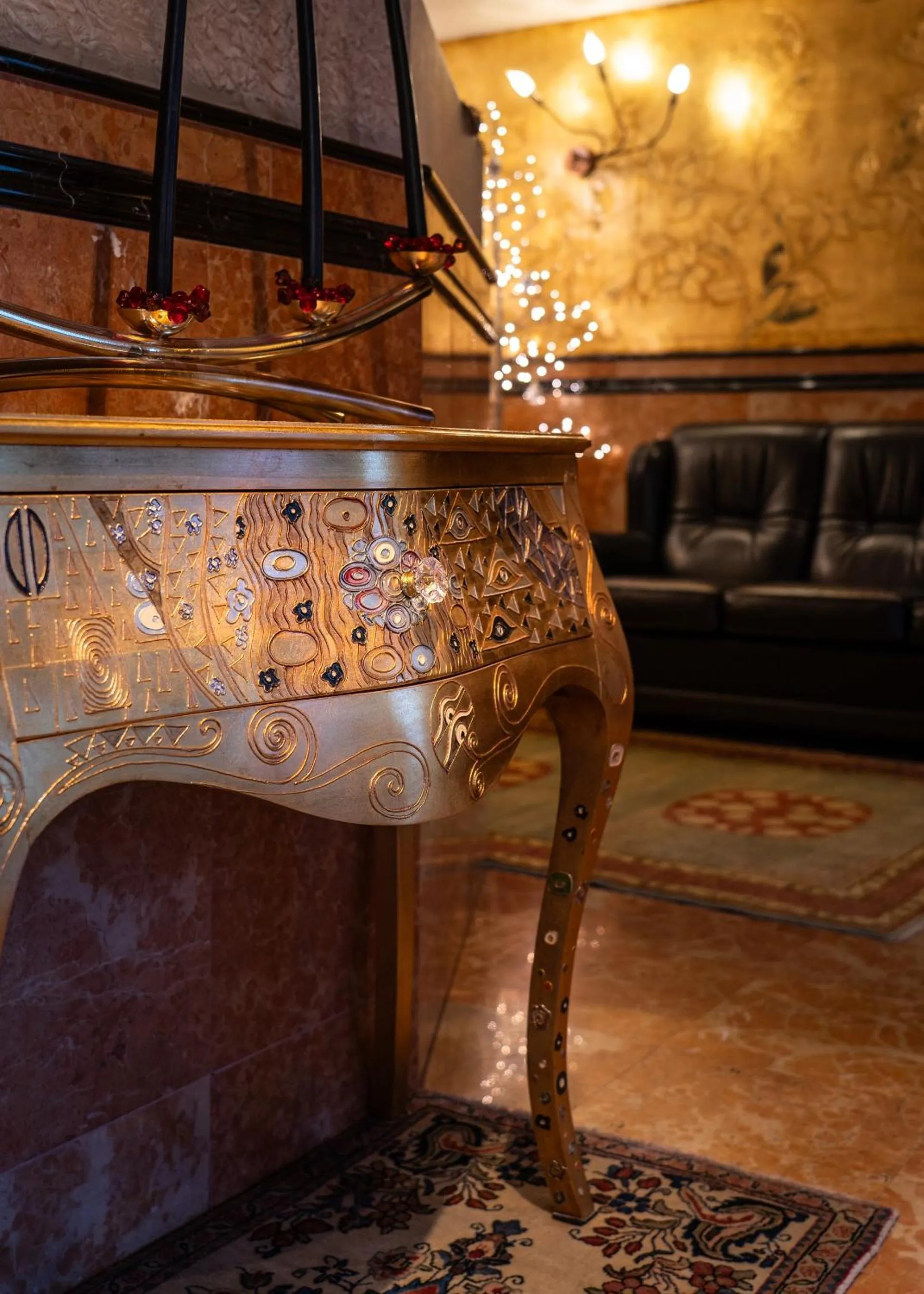 Decorative detail in Hotel Luis