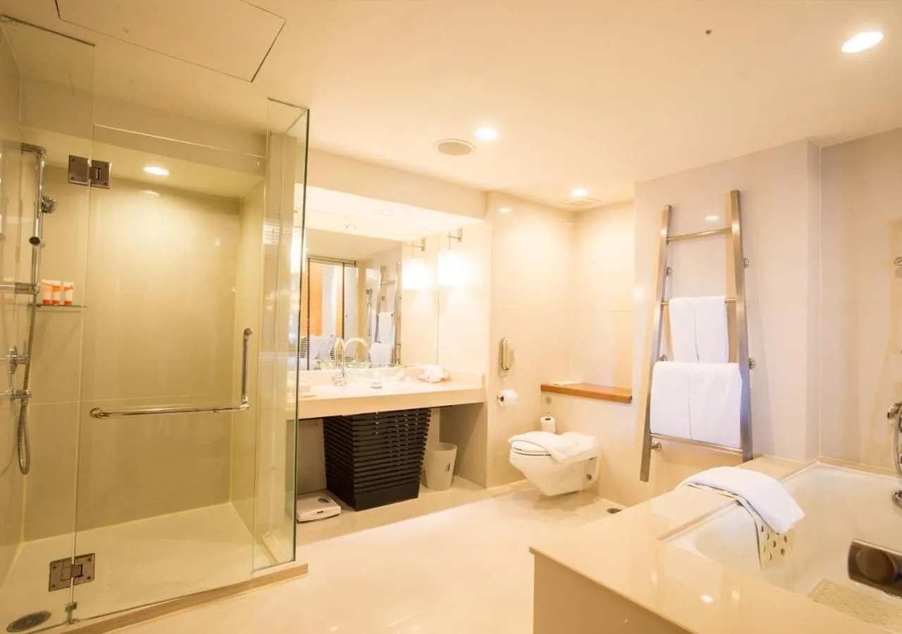 Shower in dusitD2 Chiang Mai