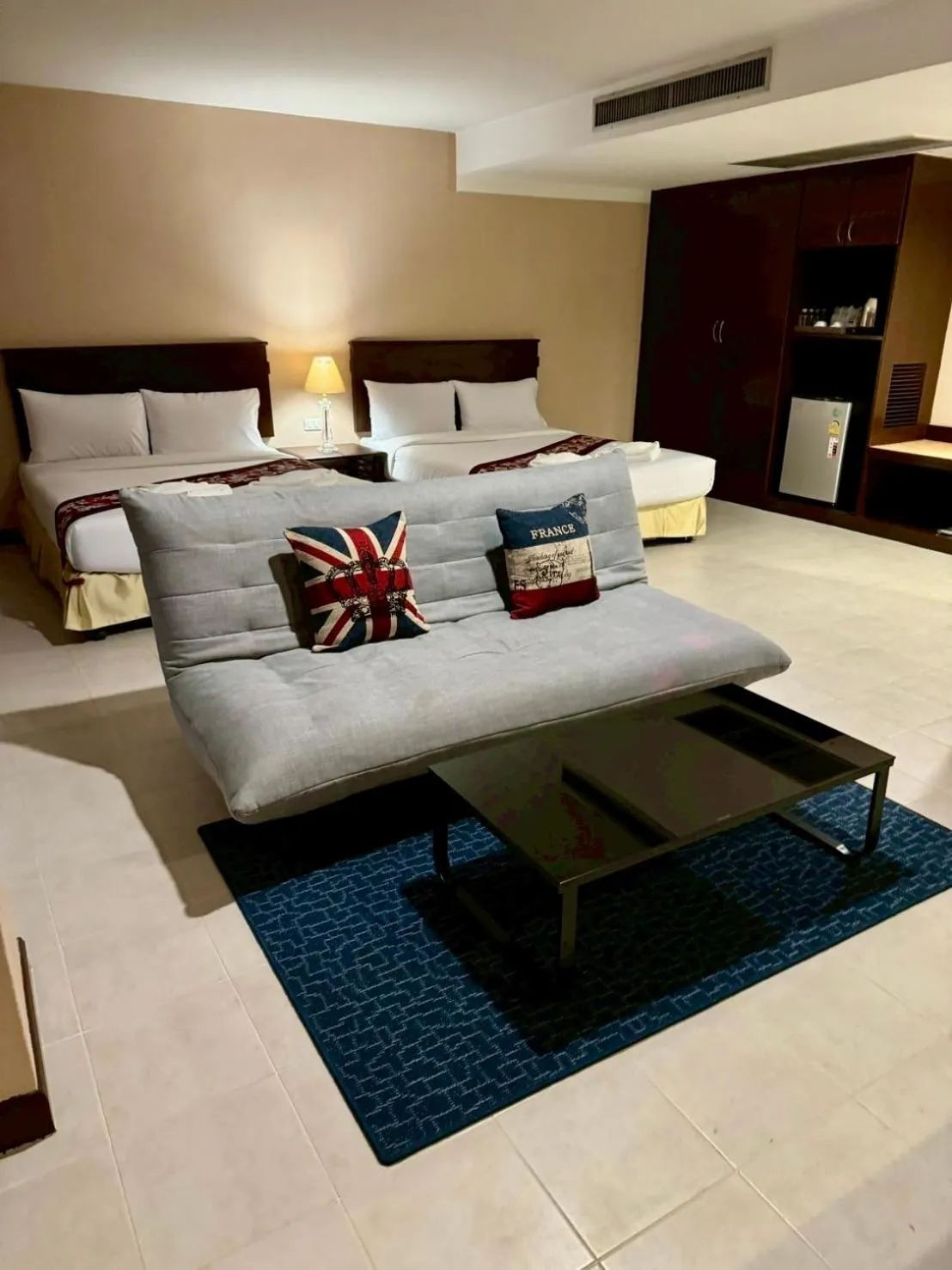 Bed in Crown Pattaya Beach Hotel