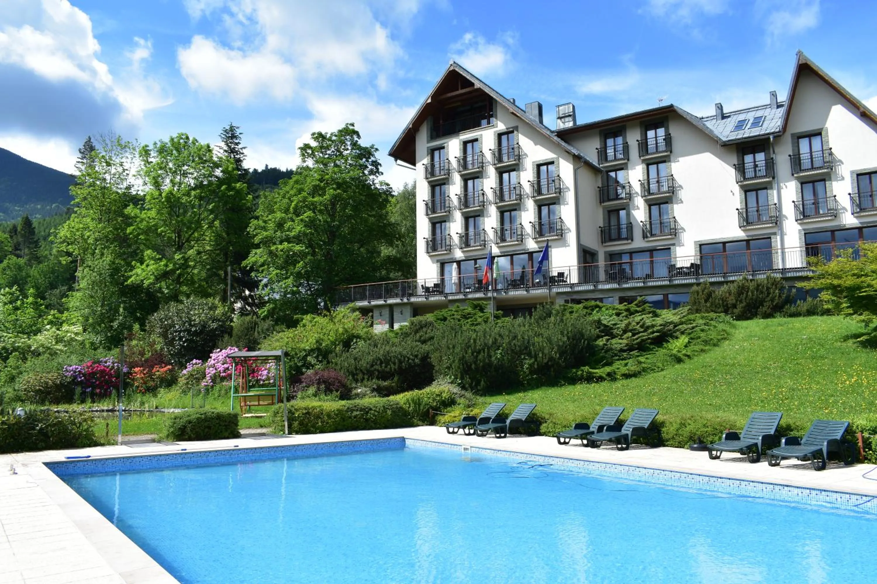 Beltine Forest Hotel