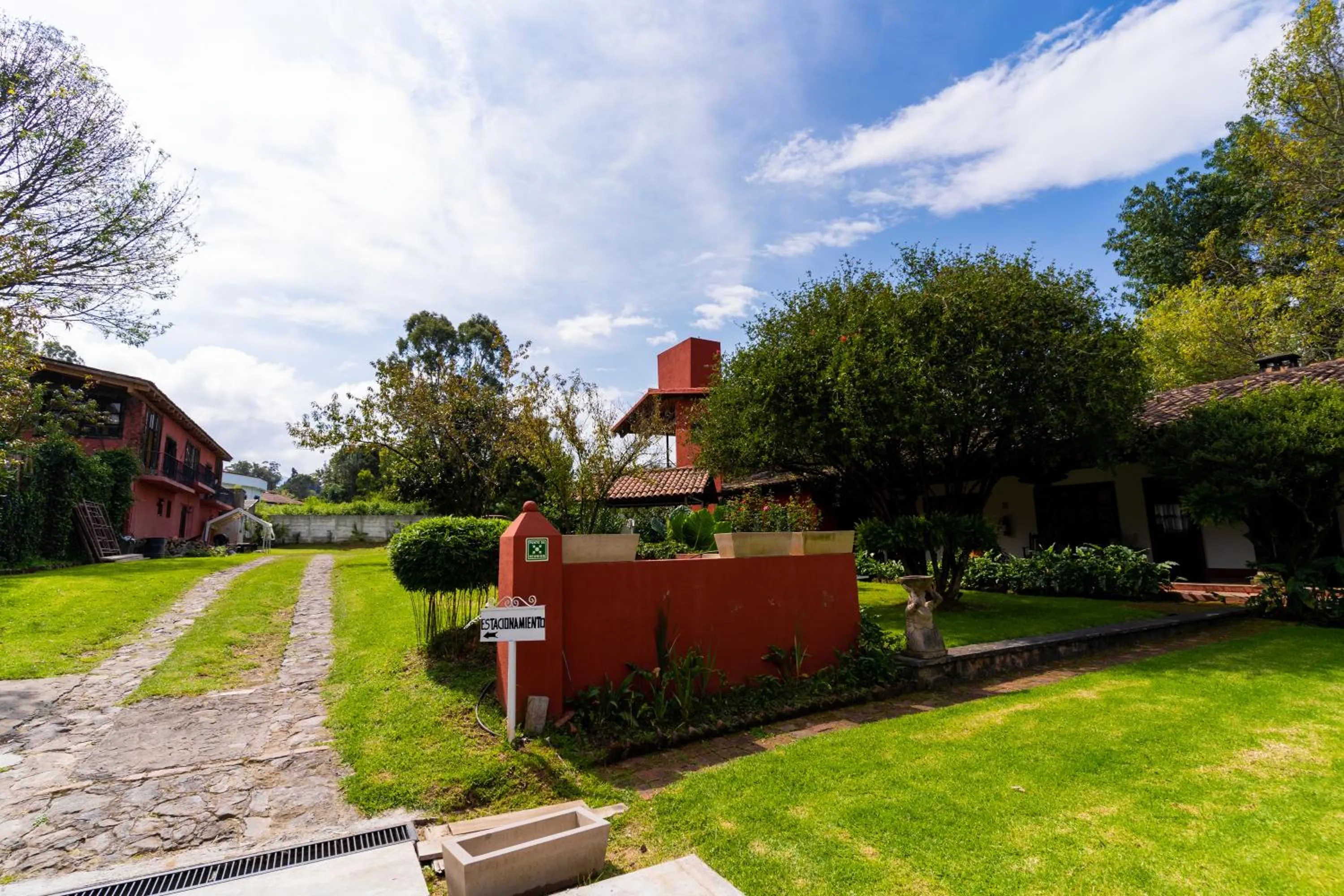 Parking, Garden in Mision Patzcuaro