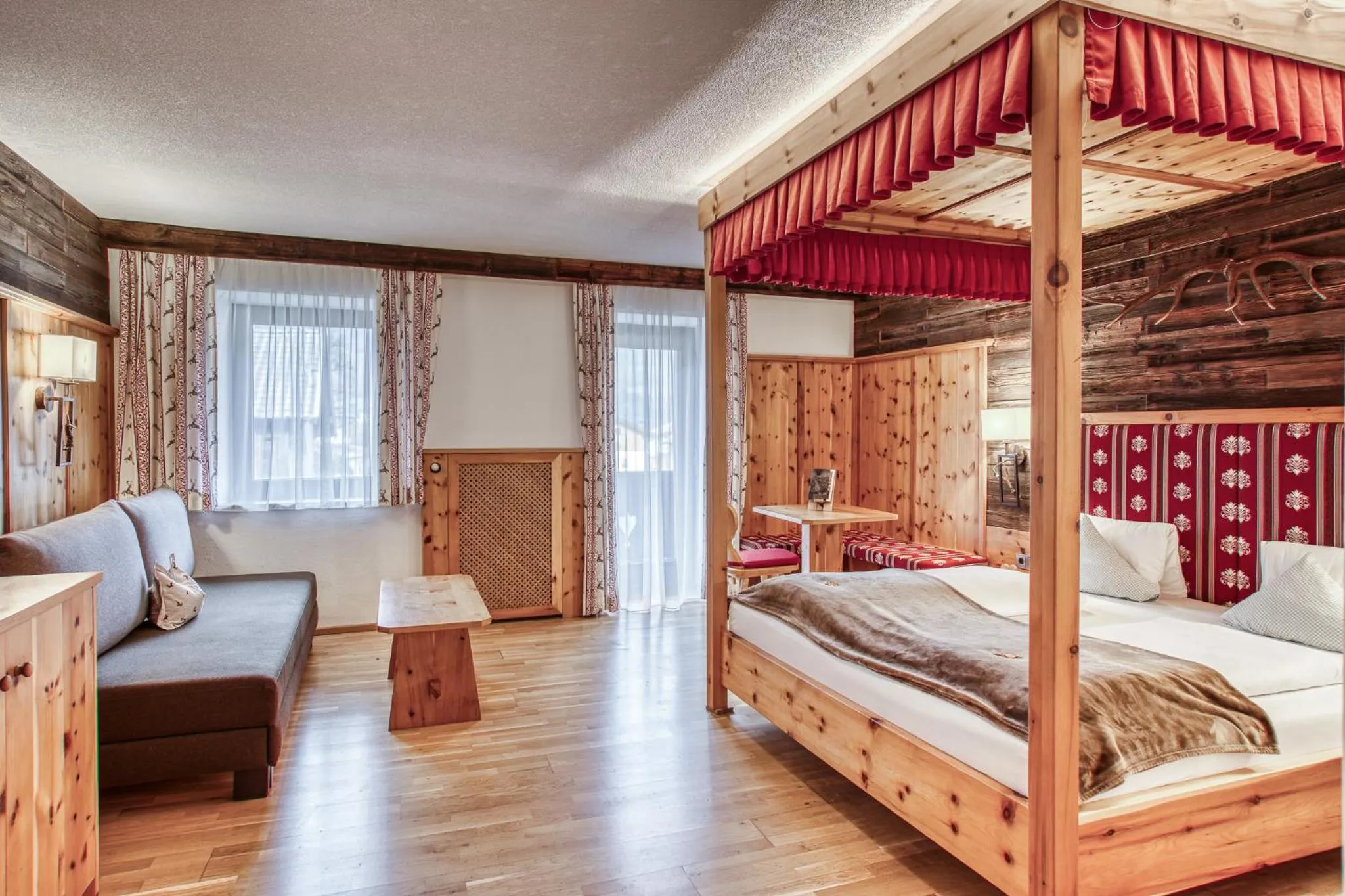 Photo of the whole room, Bed in Hotel Alpenstolz