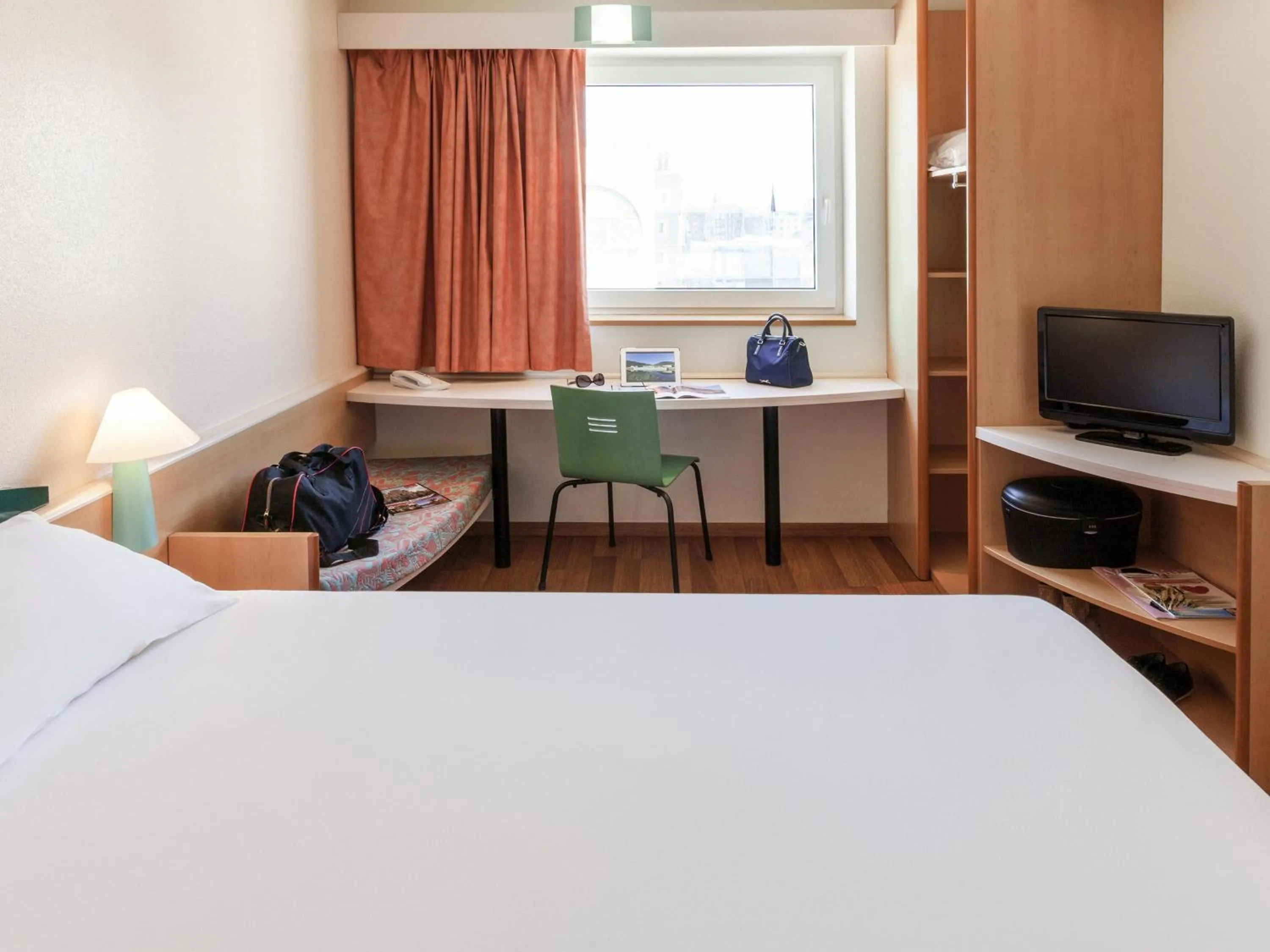 Bedroom, Bed in Ibis Murcia