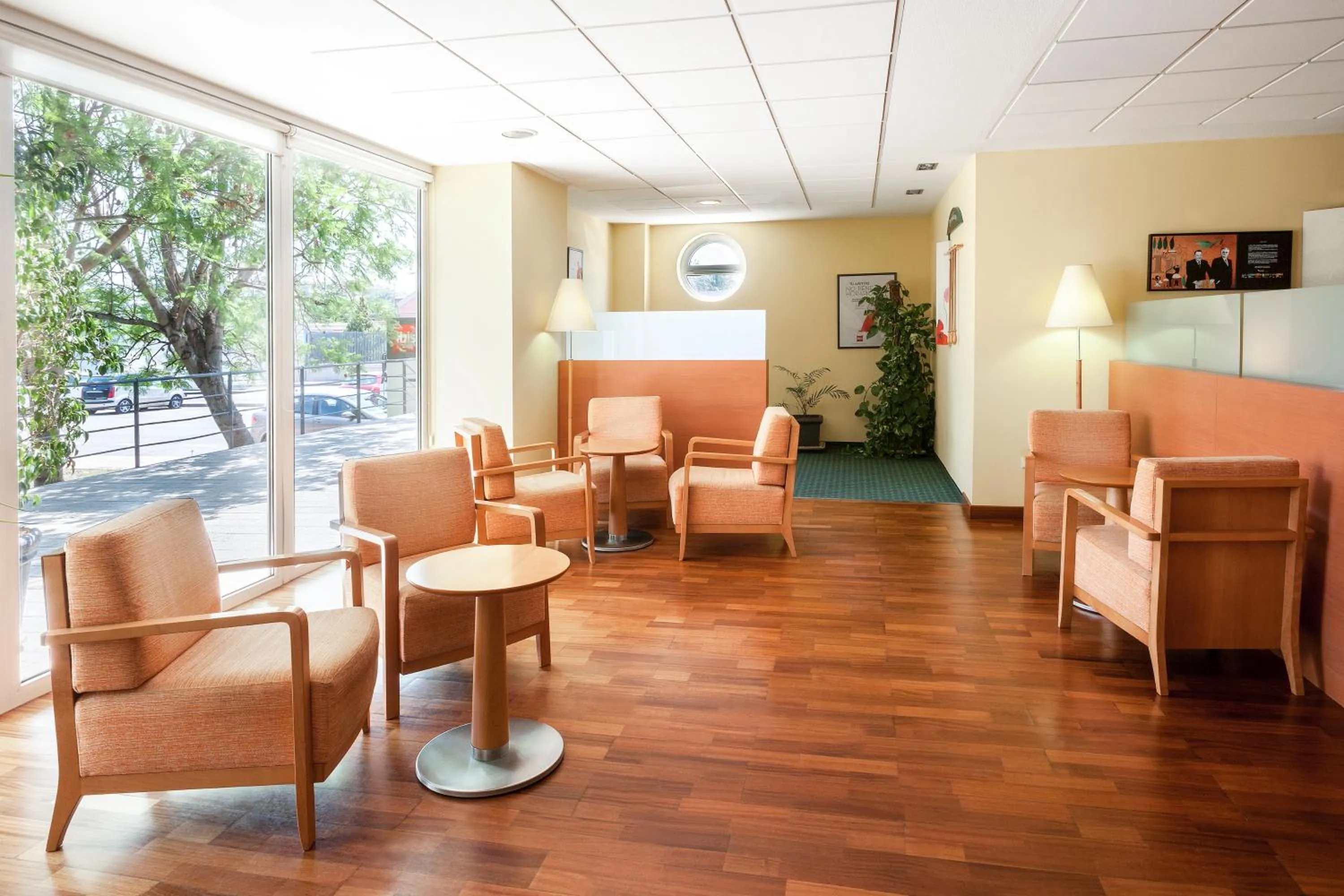 Lobby or reception in Ibis Murcia