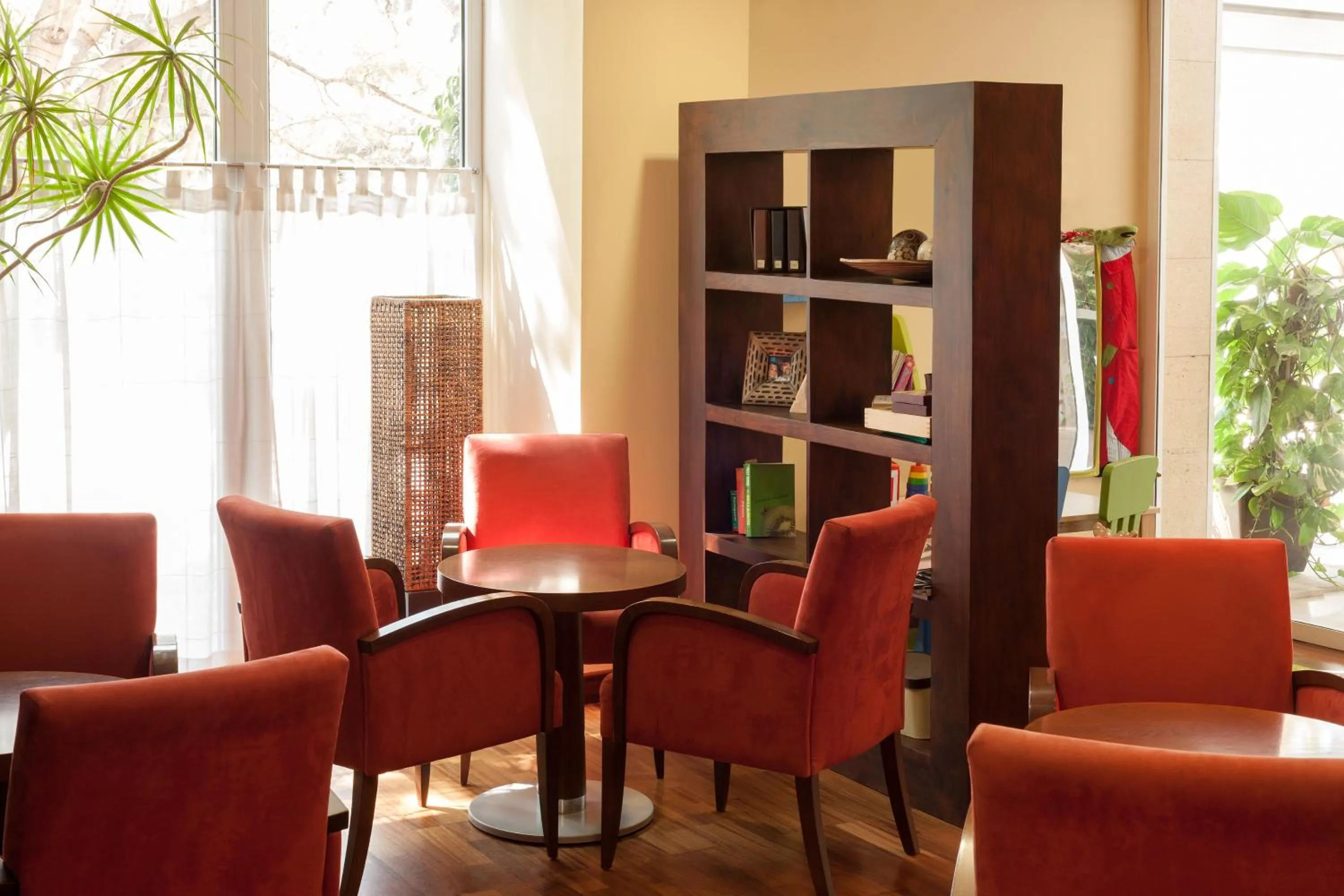 Library in Ibis Murcia