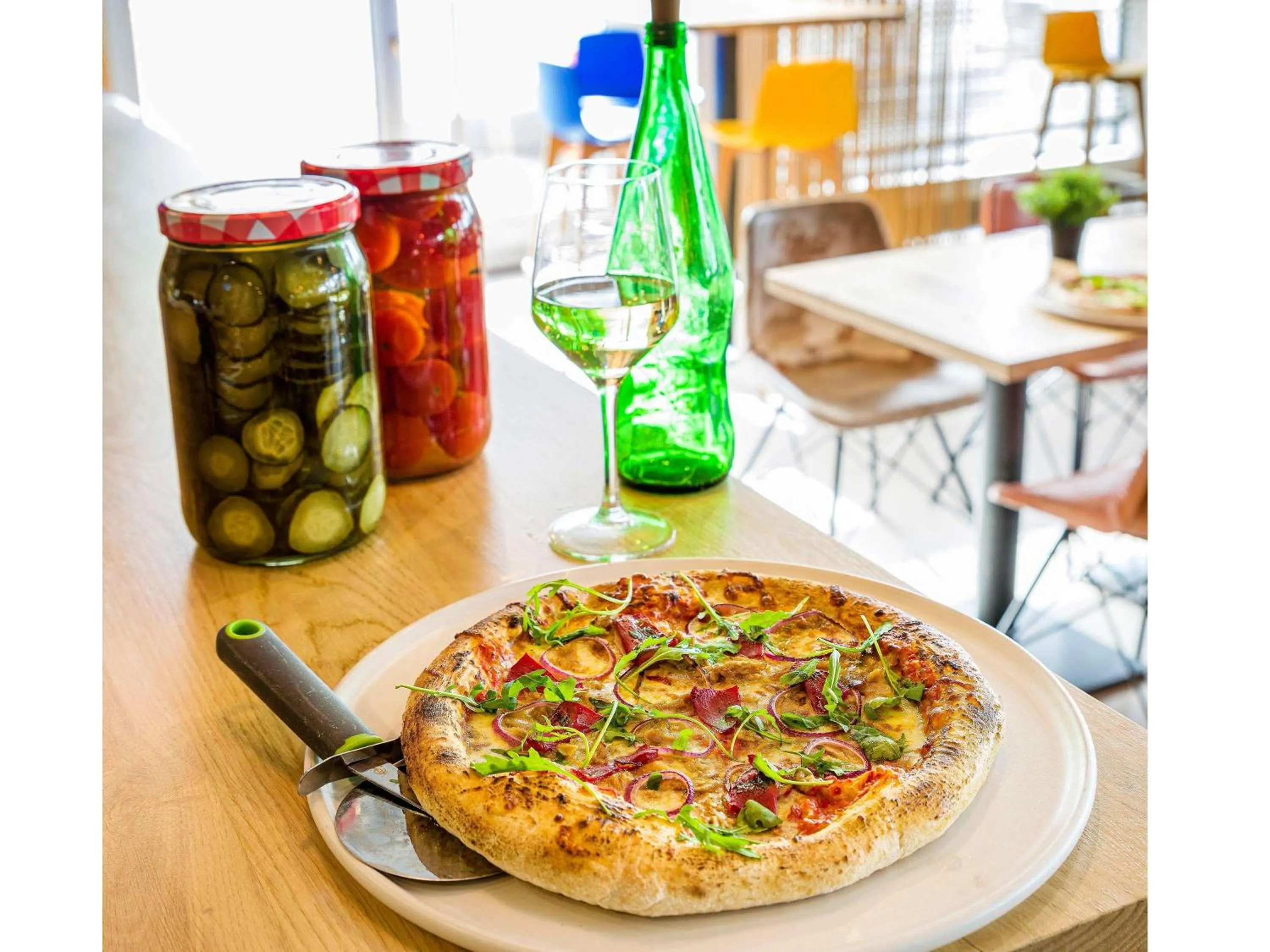 Restaurant/places to eat in Ibis Valencia Bonaire Aeropuerto