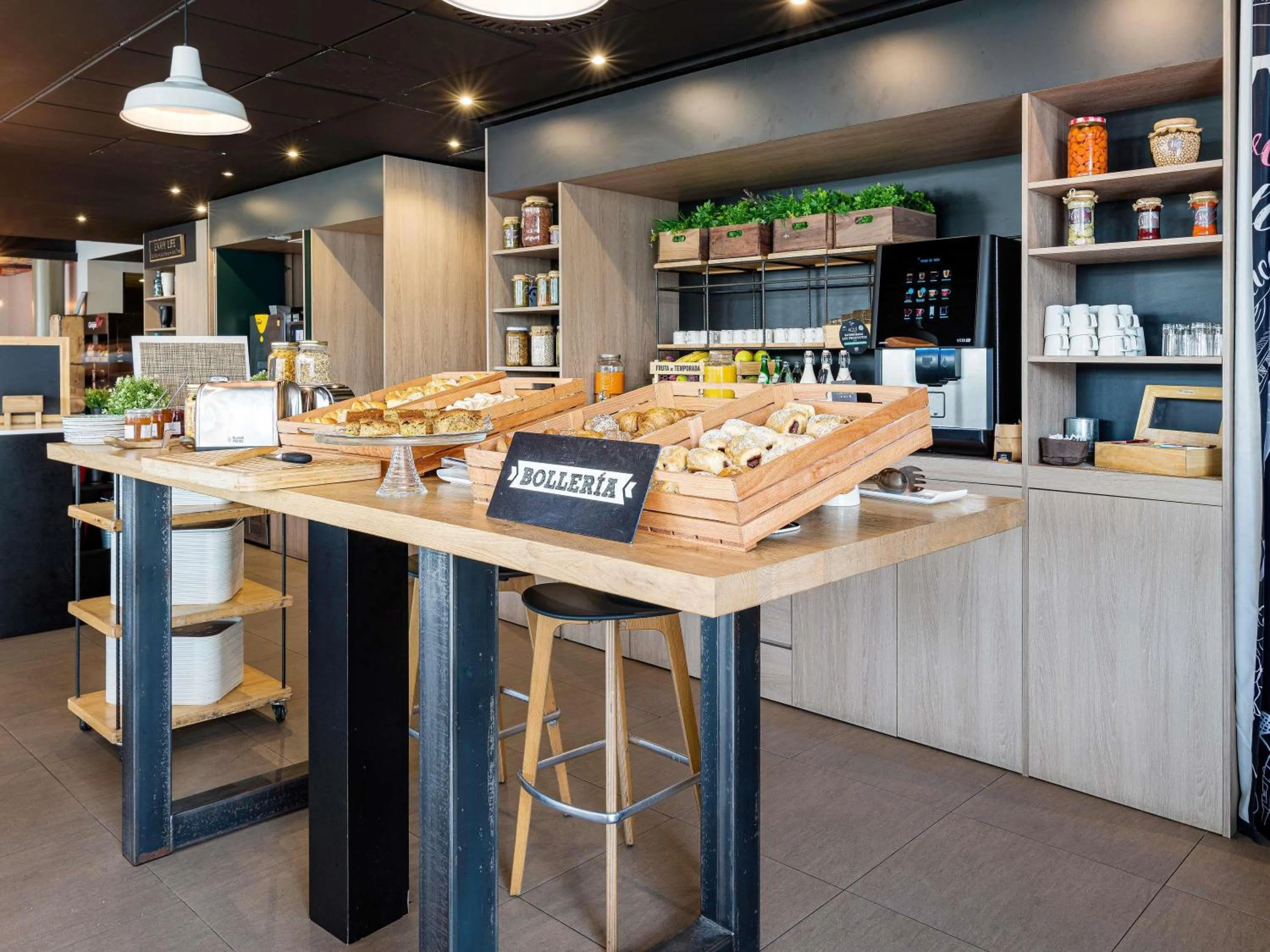 Breakfast in Ibis Valencia Bonaire Aeropuerto