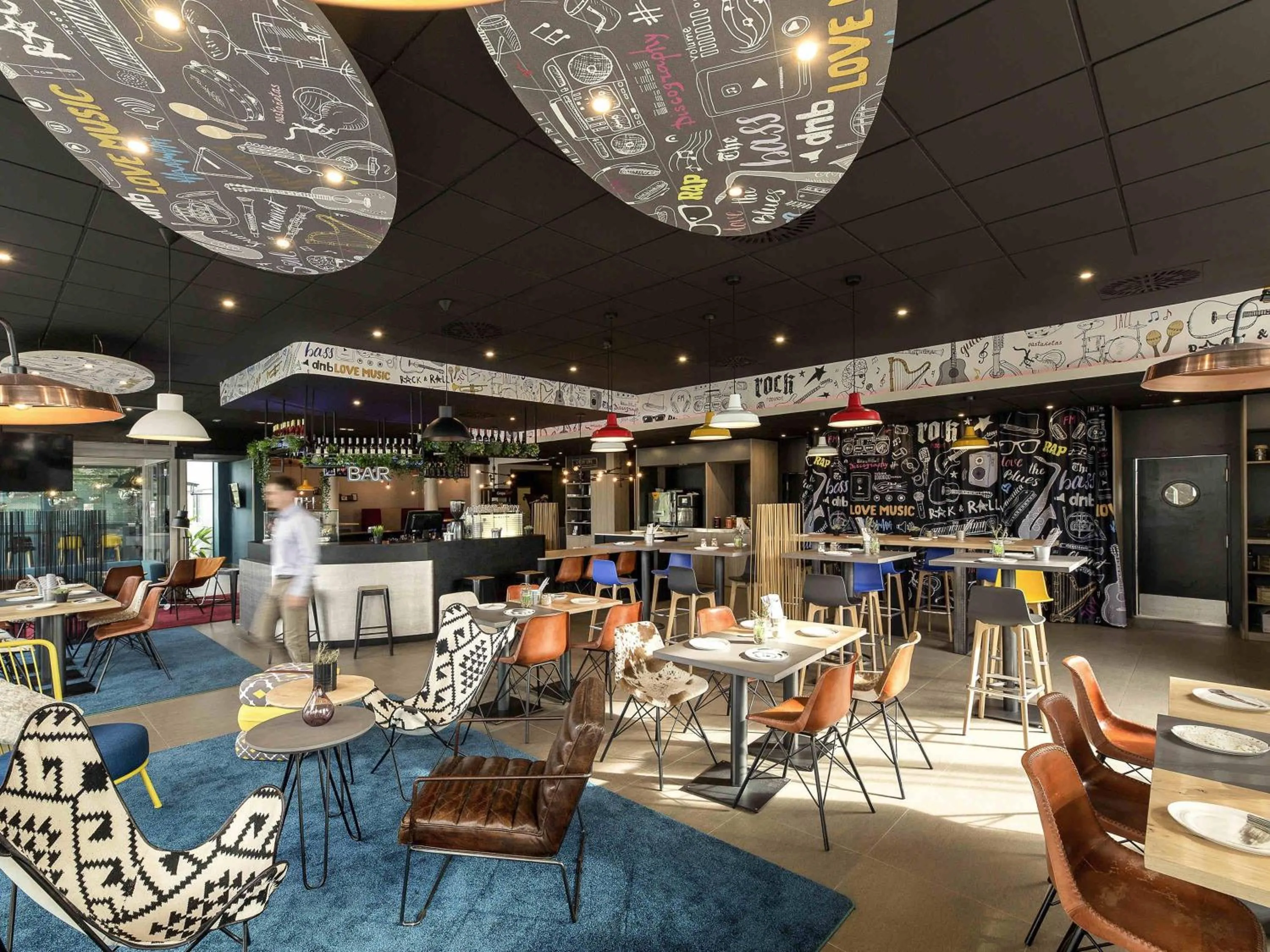 Lounge or bar in Ibis Valencia Bonaire Aeropuerto