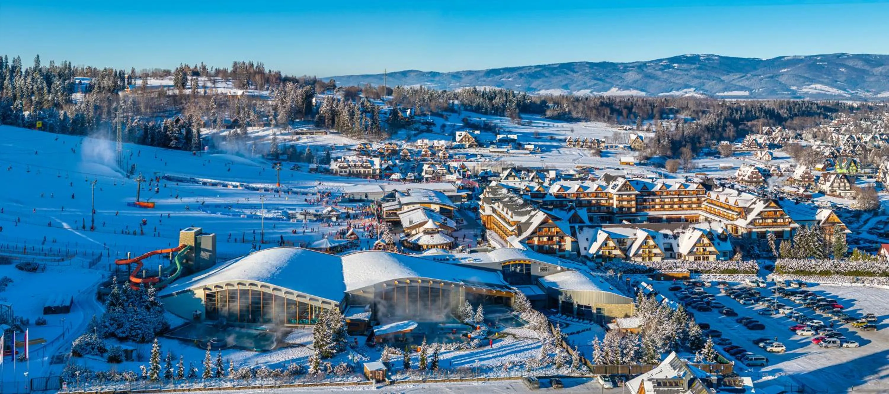 Property building in Hotel Bania Thermal & Ski