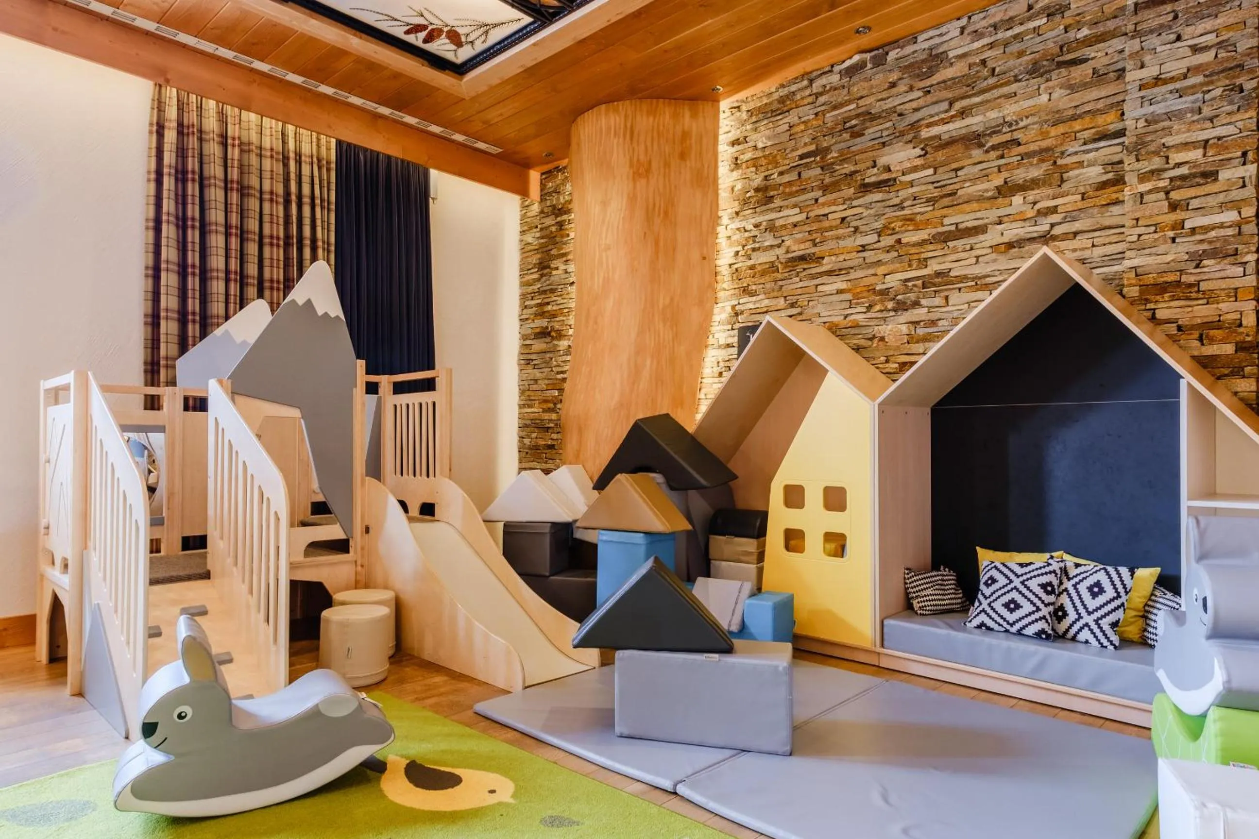 Children play ground in Hotel Bania Thermal & Ski