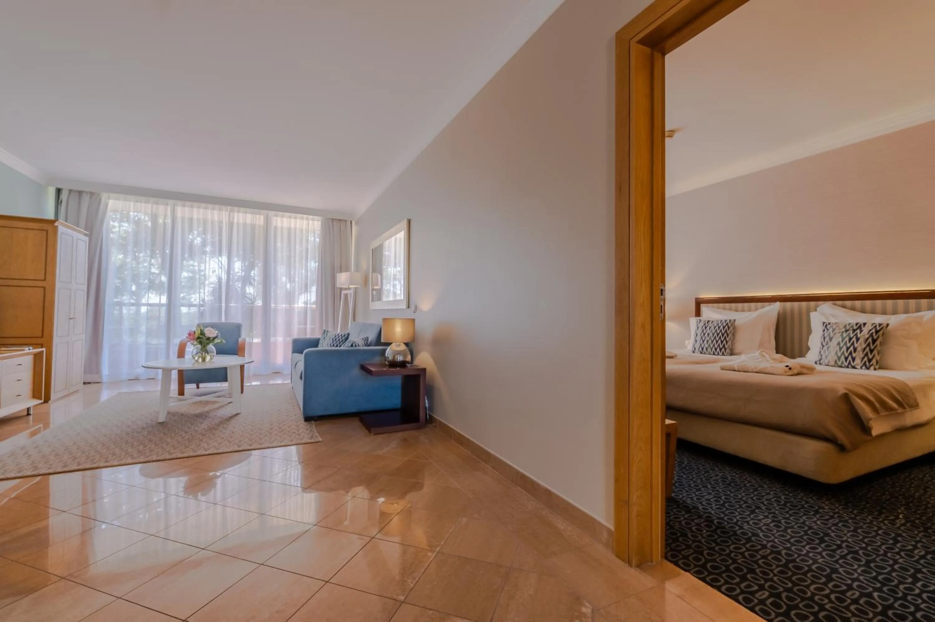 Living room, Bed in Pestana Alvor Park Suites Hotel