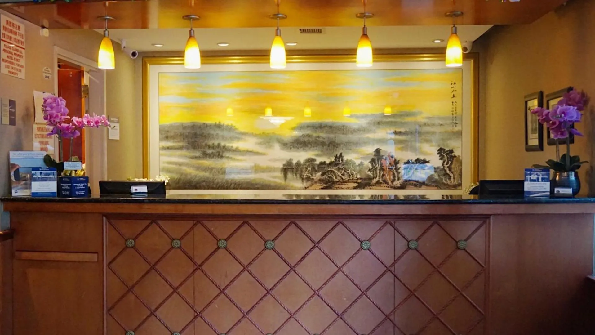 Lobby or reception in Best Western Queens Court