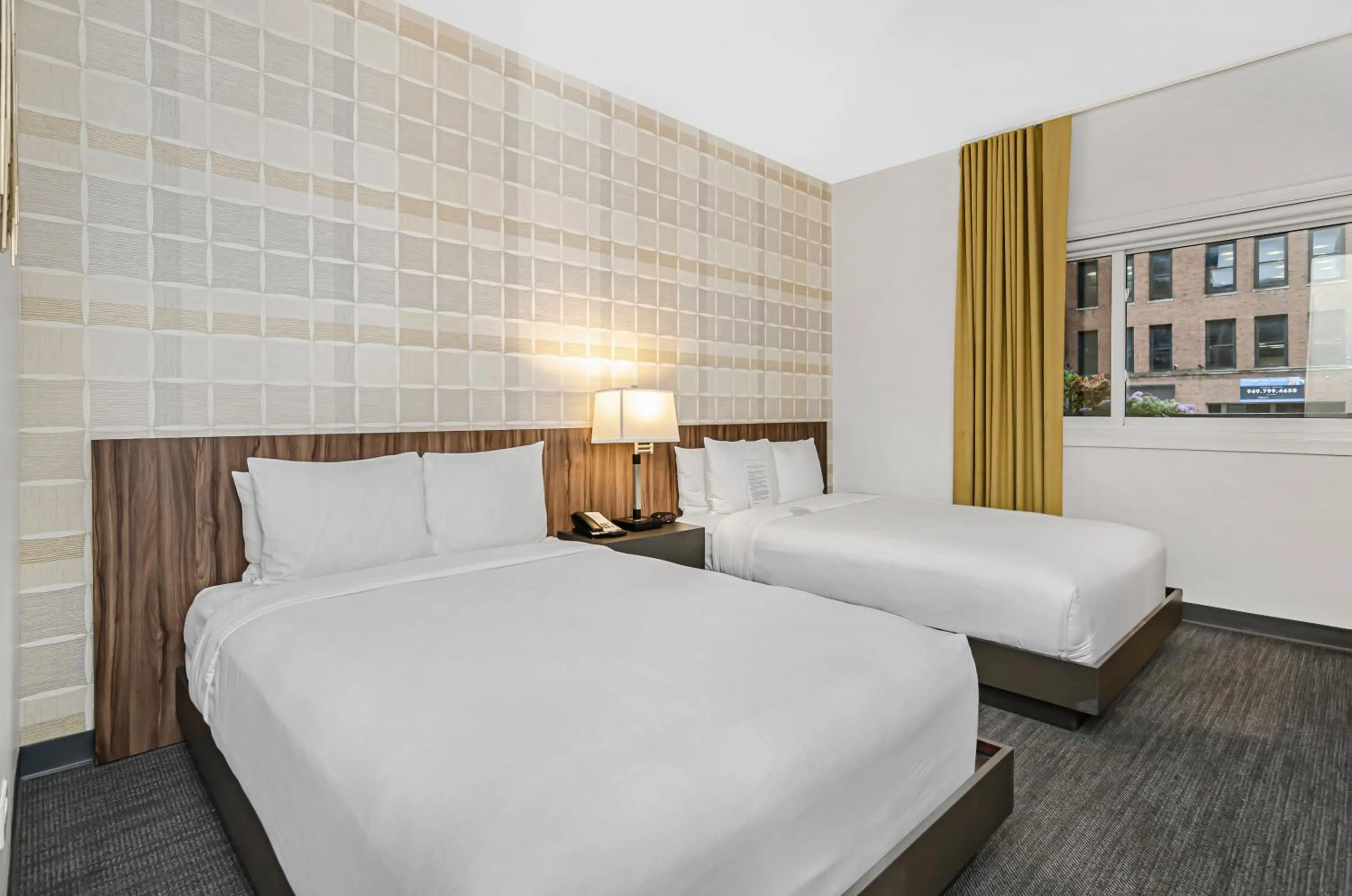 Bedroom, Bed in Ohio House Motel