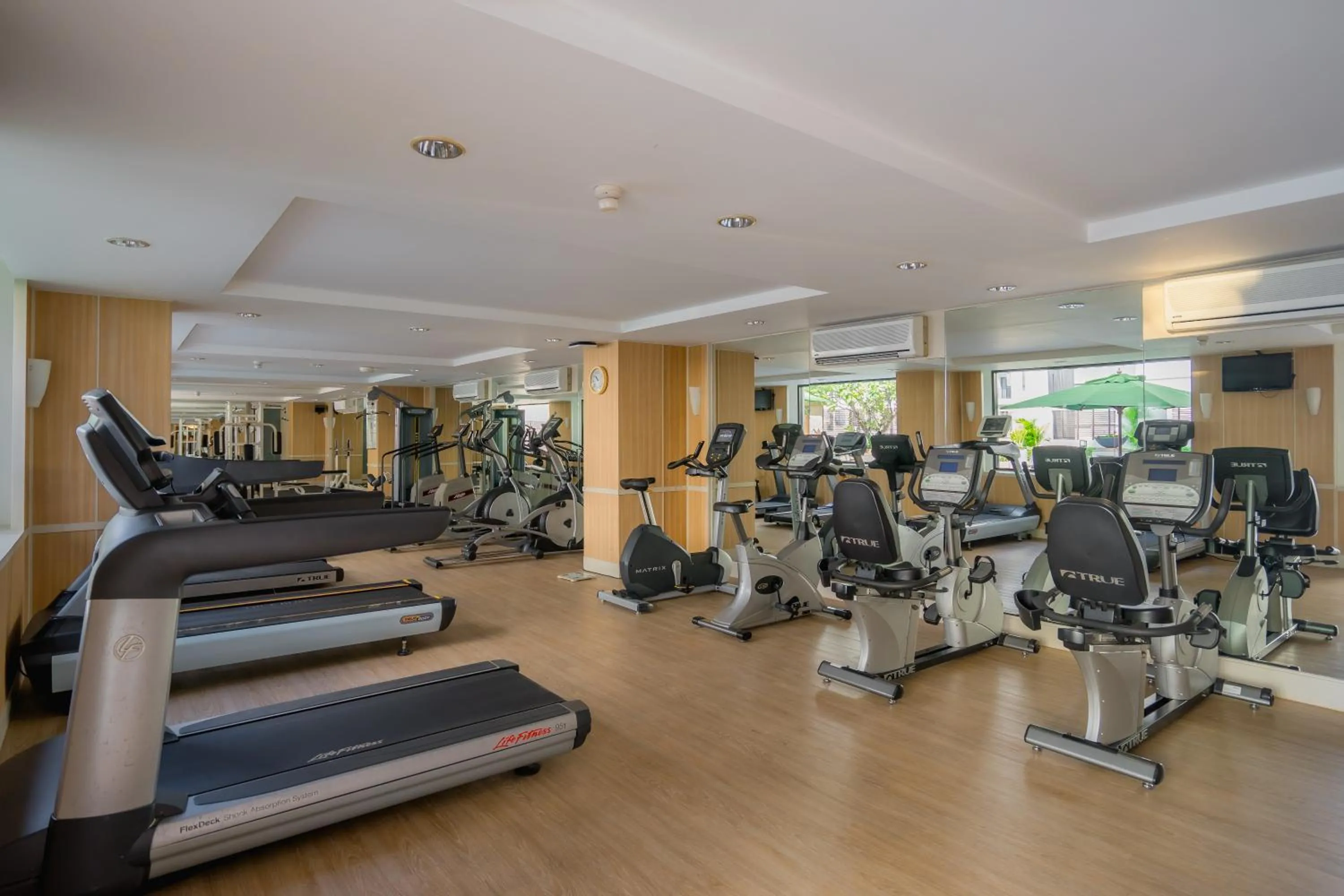 Fitness centre/facilities in The Sukosol Hotel