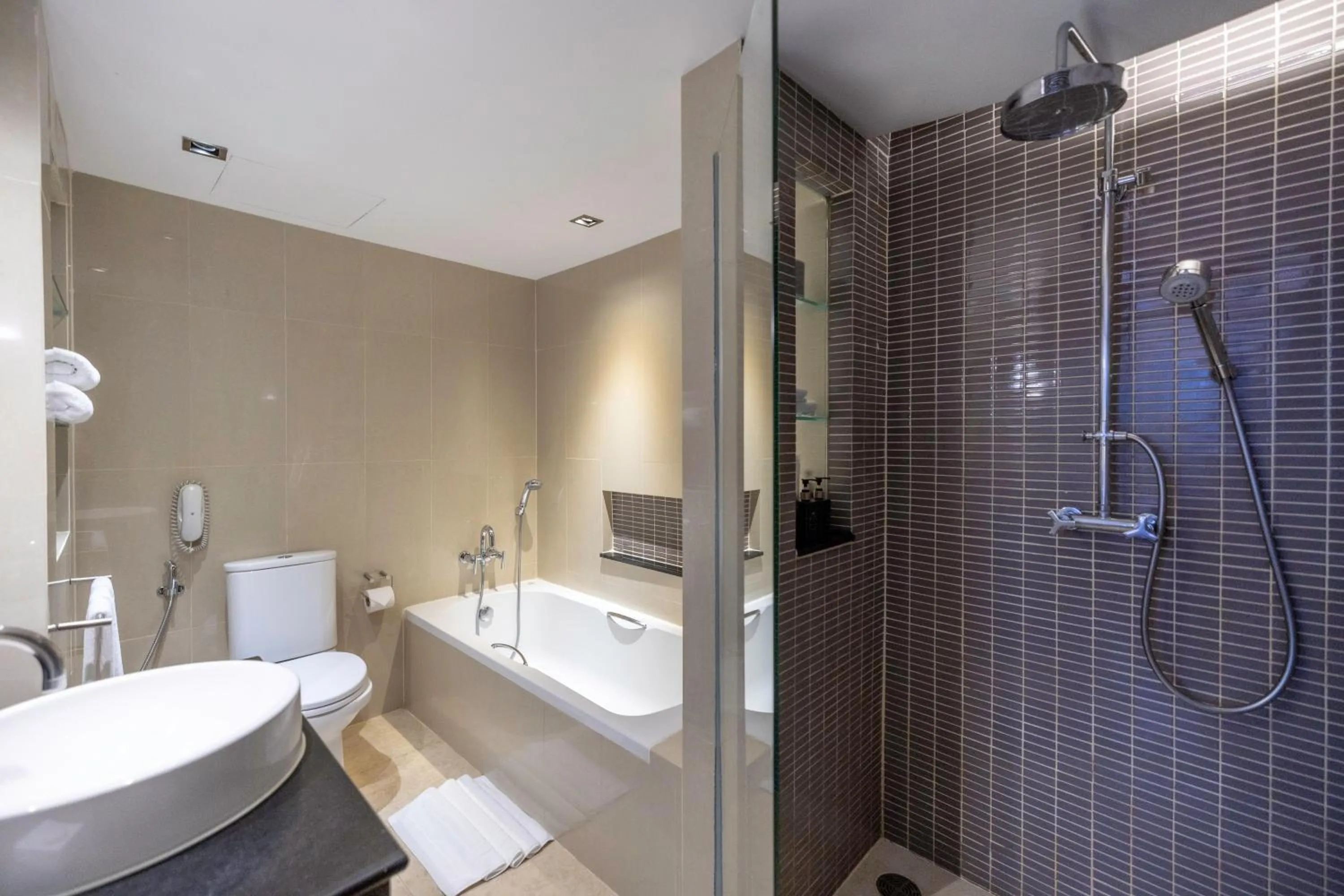 Shower in The Sukosol Hotel