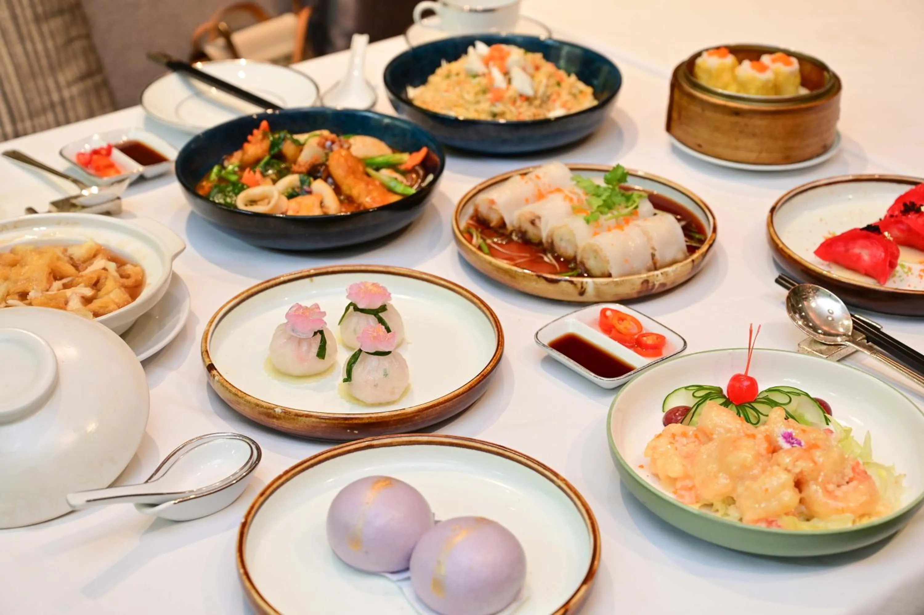 Restaurant/places to eat in The Sukosol Hotel