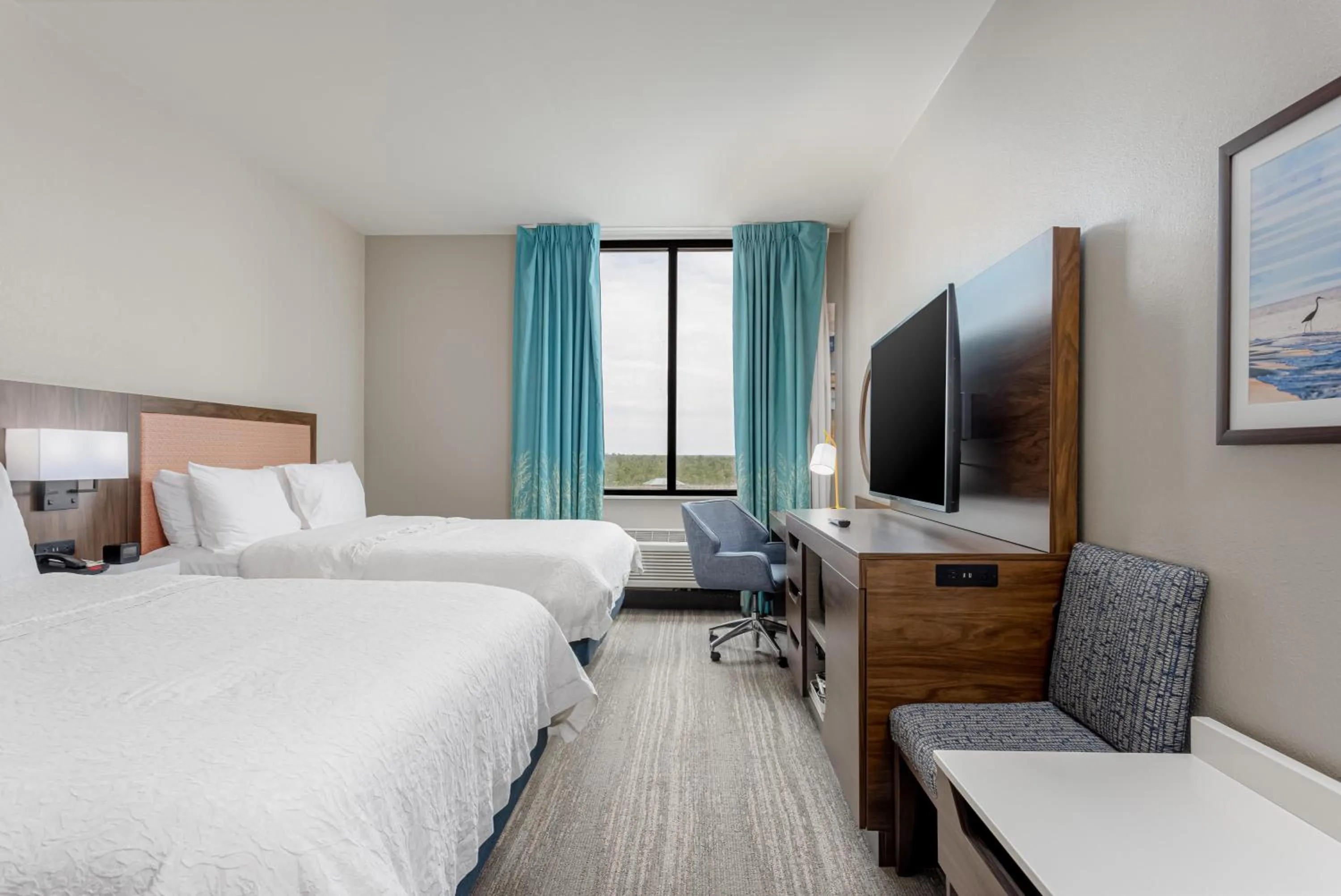 Bed in Hampton Inn & Suites - Orange Beach