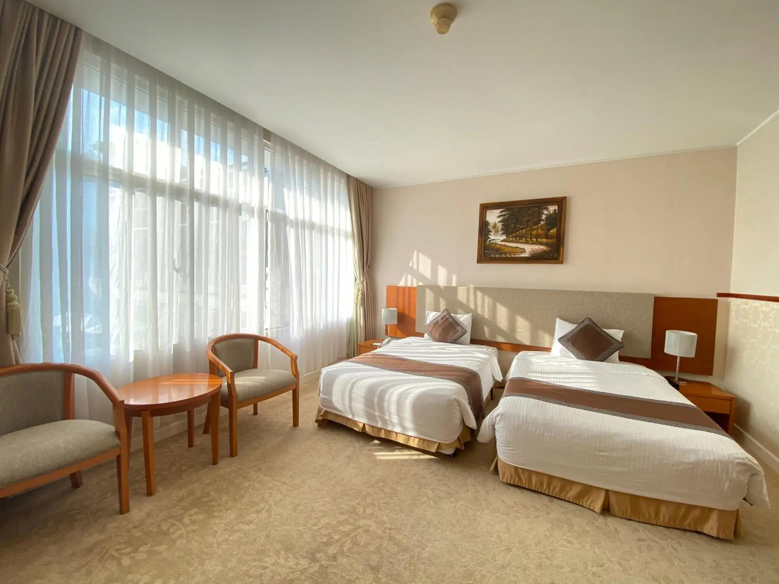Superior Twin Room in Muong Thanh Holiday Da Lat Hotel Superior Twin Room in Muong Thanh Holiday Da Lat Hotel