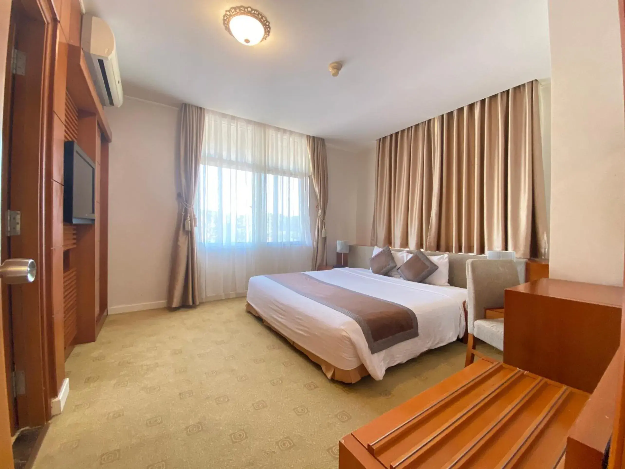 Suite in Muong Thanh Holiday Da Lat Hotel Suite in Muong Thanh Holiday Da Lat Hotel