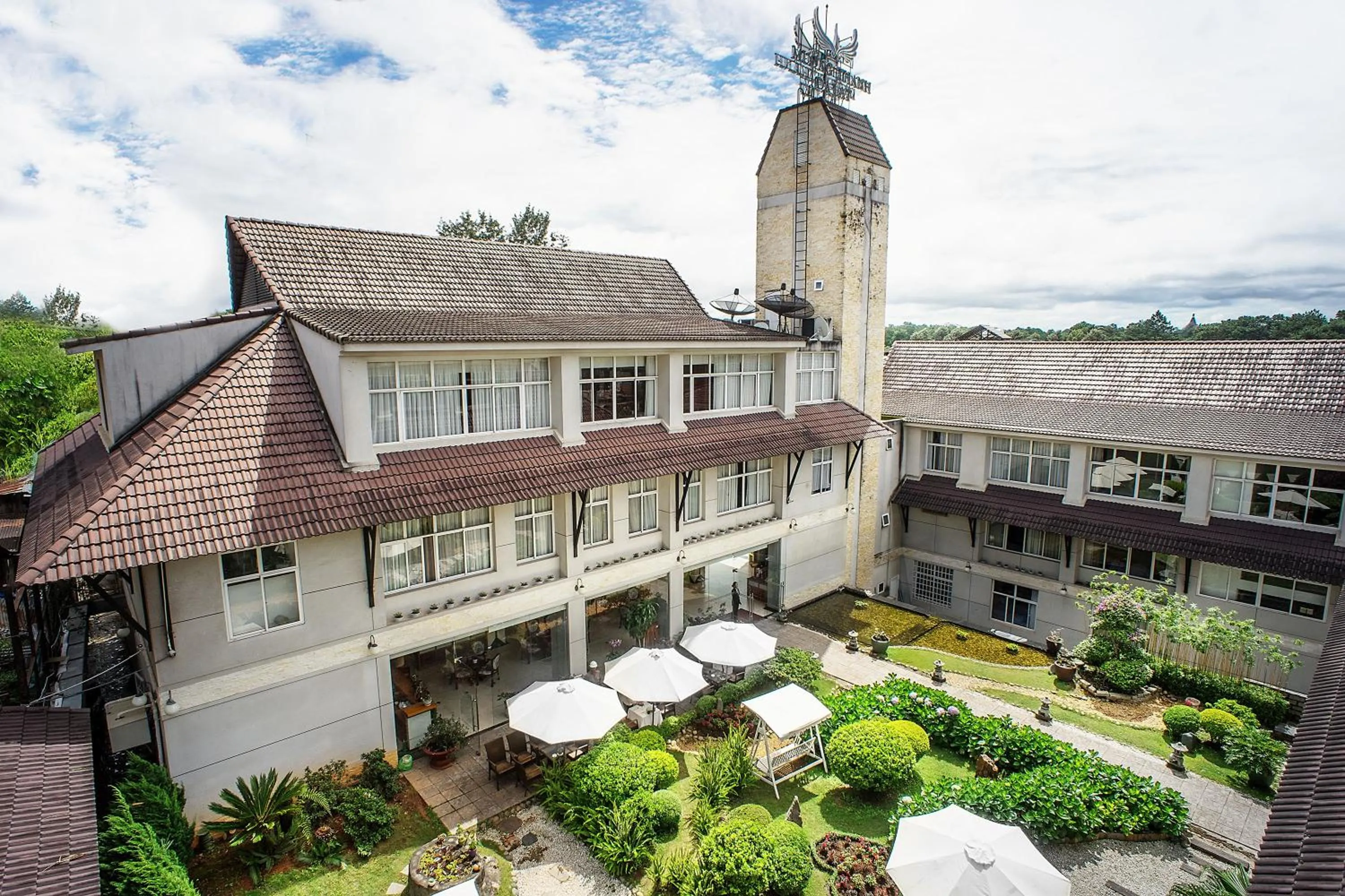 Property building in Muong Thanh Holiday Da Lat Hotel