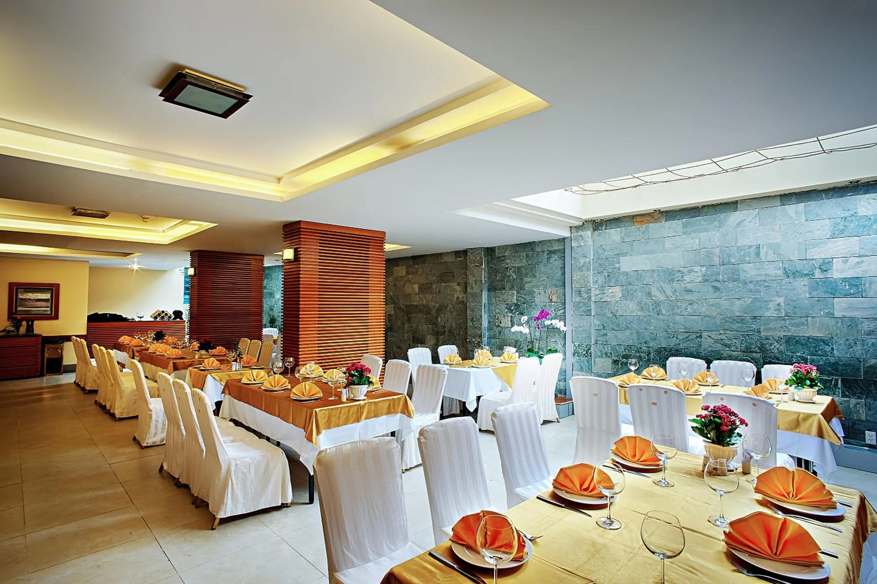 Banquet/Function facilities in Muong Thanh Holiday Da Lat Hotel