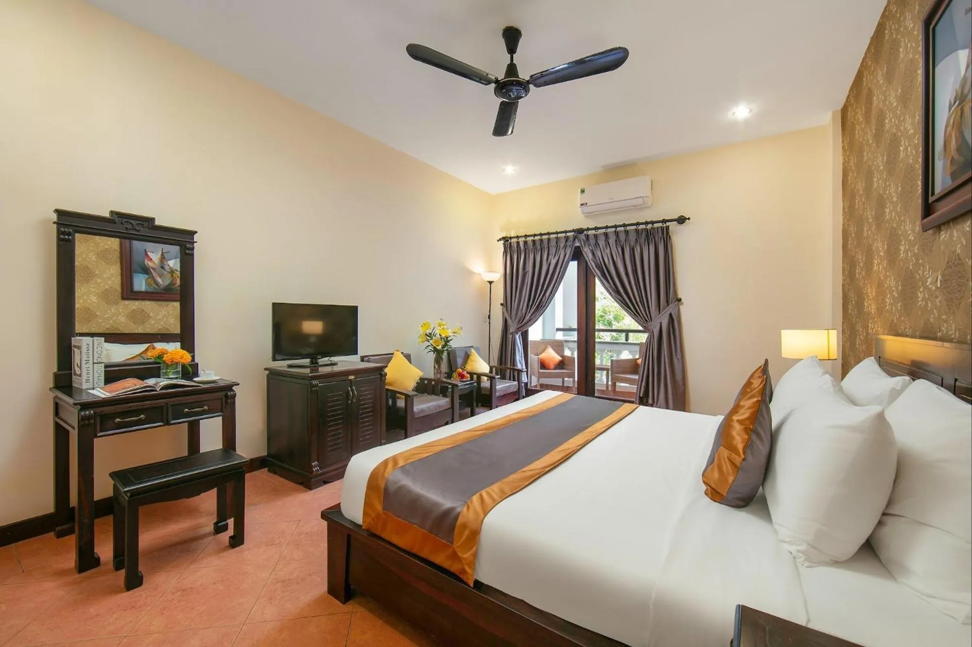 Bed in Sea Lion Beach Resort Mui Ne