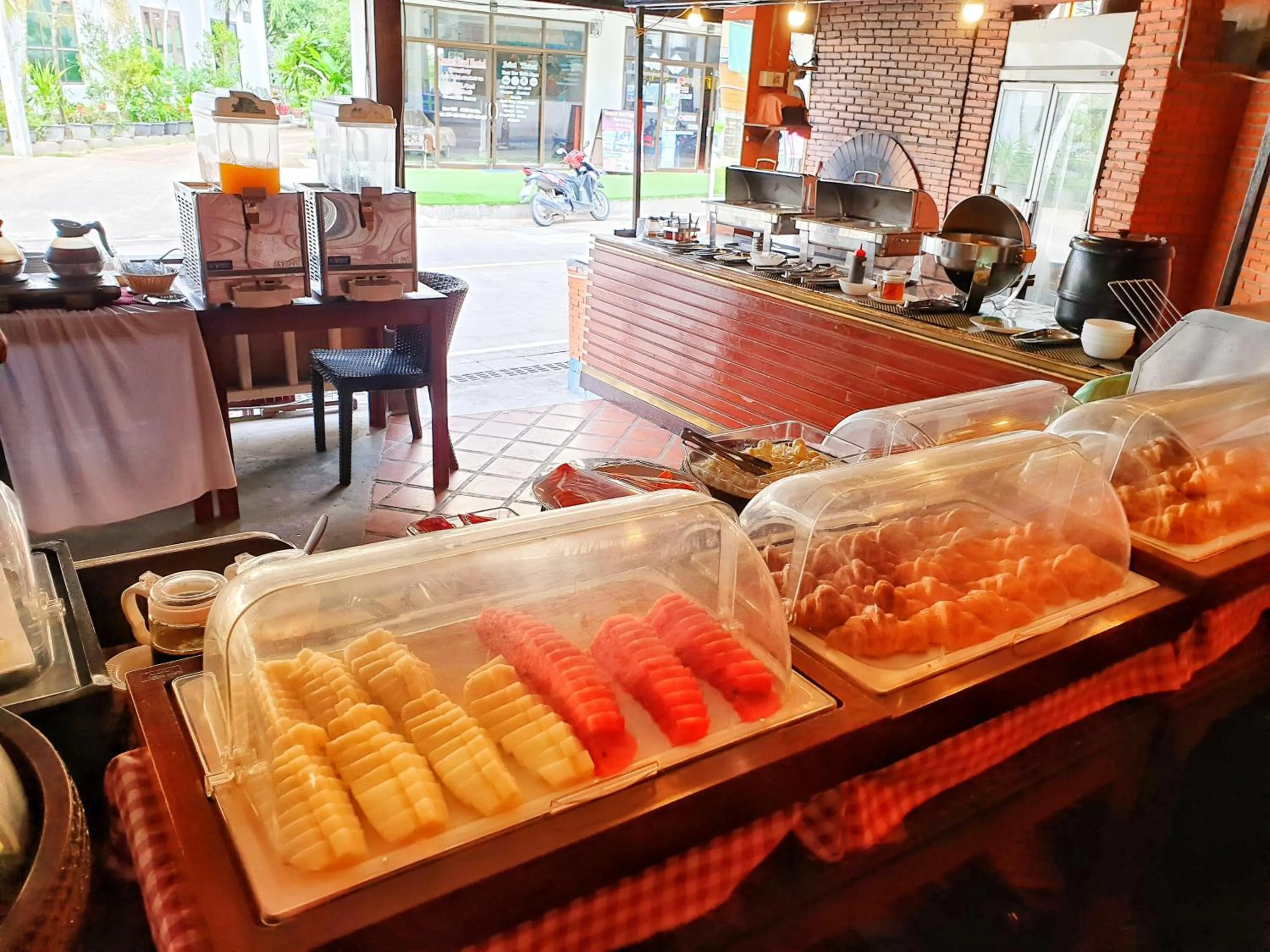 Restaurant/places to eat in Simple Life Resort Koh Tao