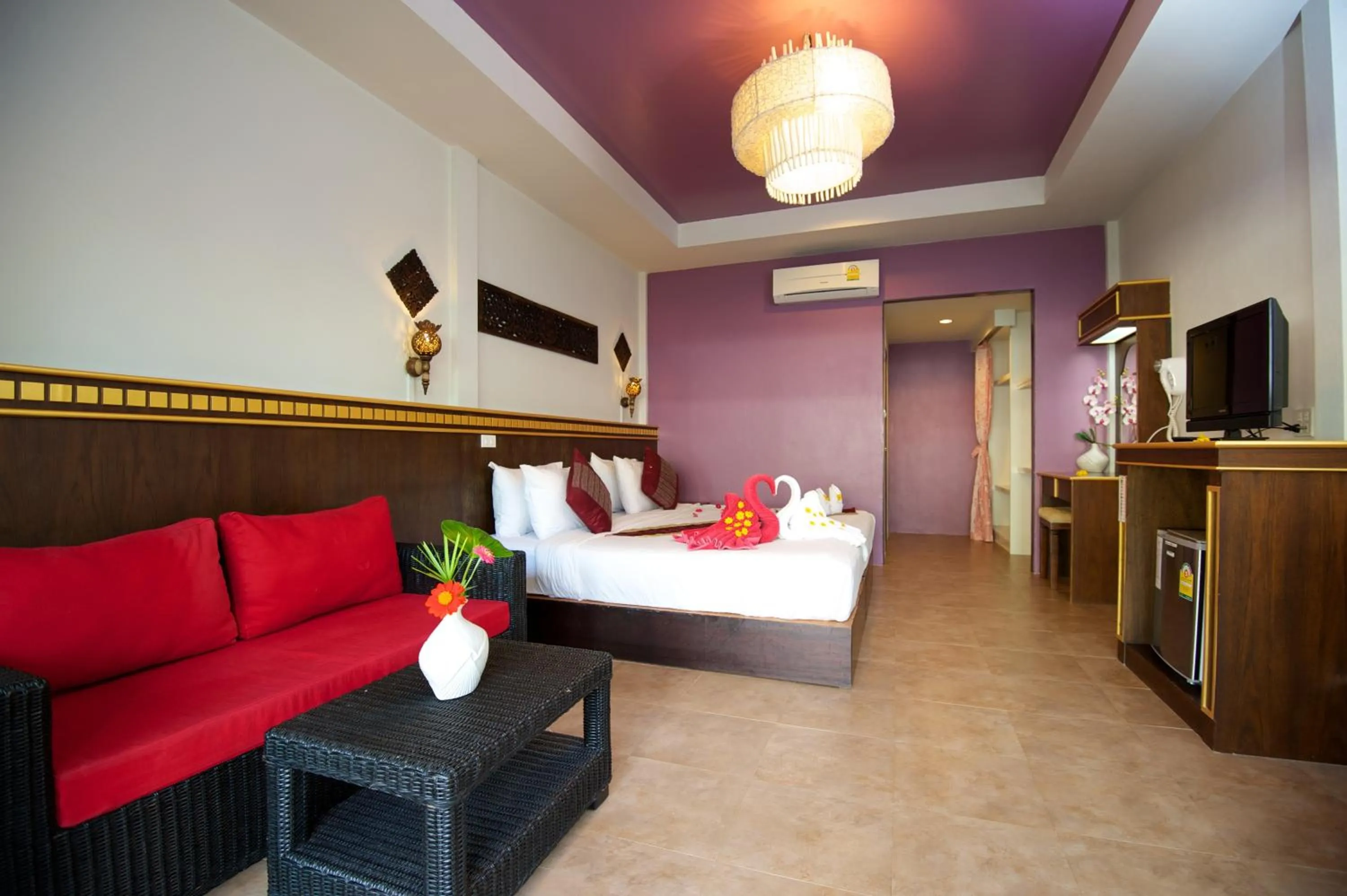 Photo of the whole room in Simple Life Resort Koh Tao