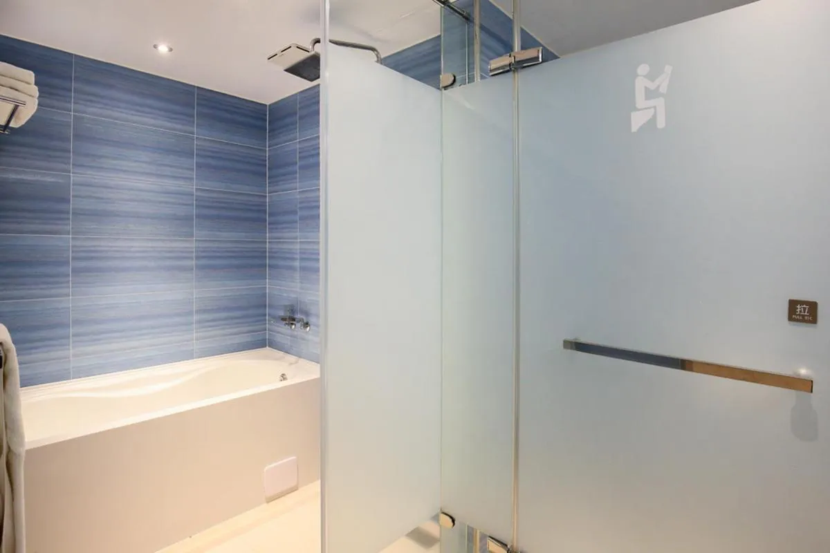 Shower in Dandy Hotel - Tianmu Branch