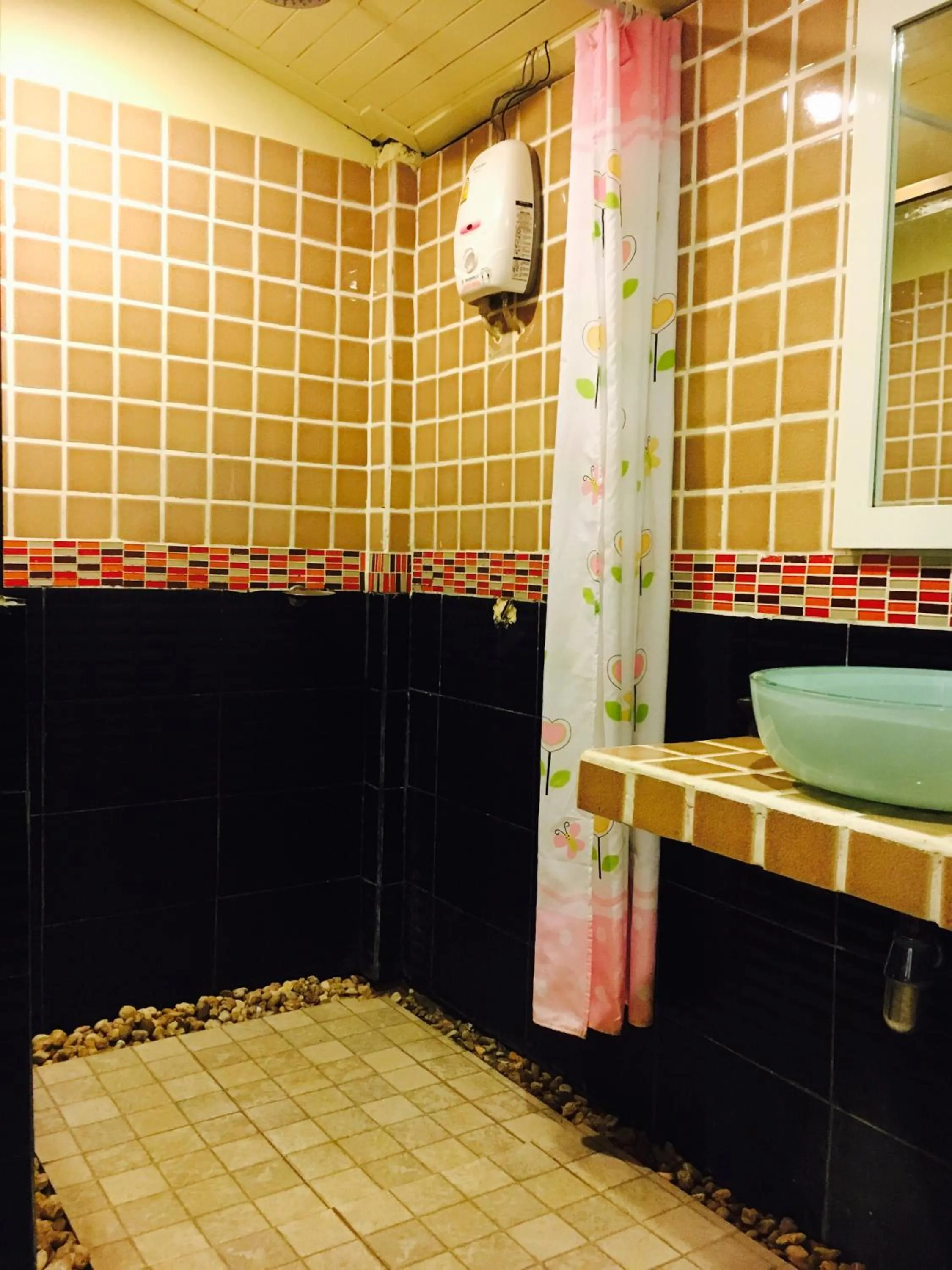 Bathroom in Lanta Paragon