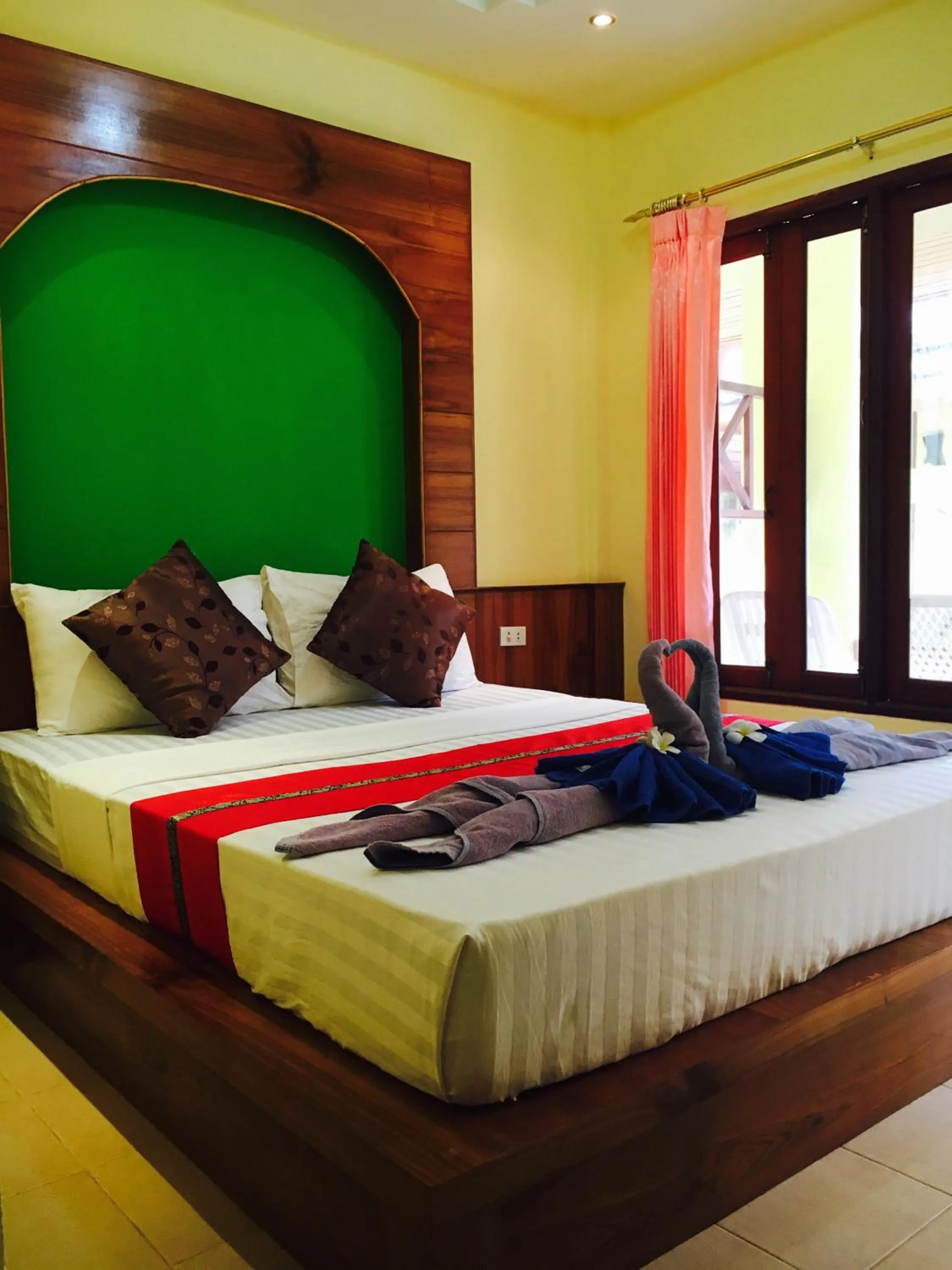 Bed in Lanta Paragon