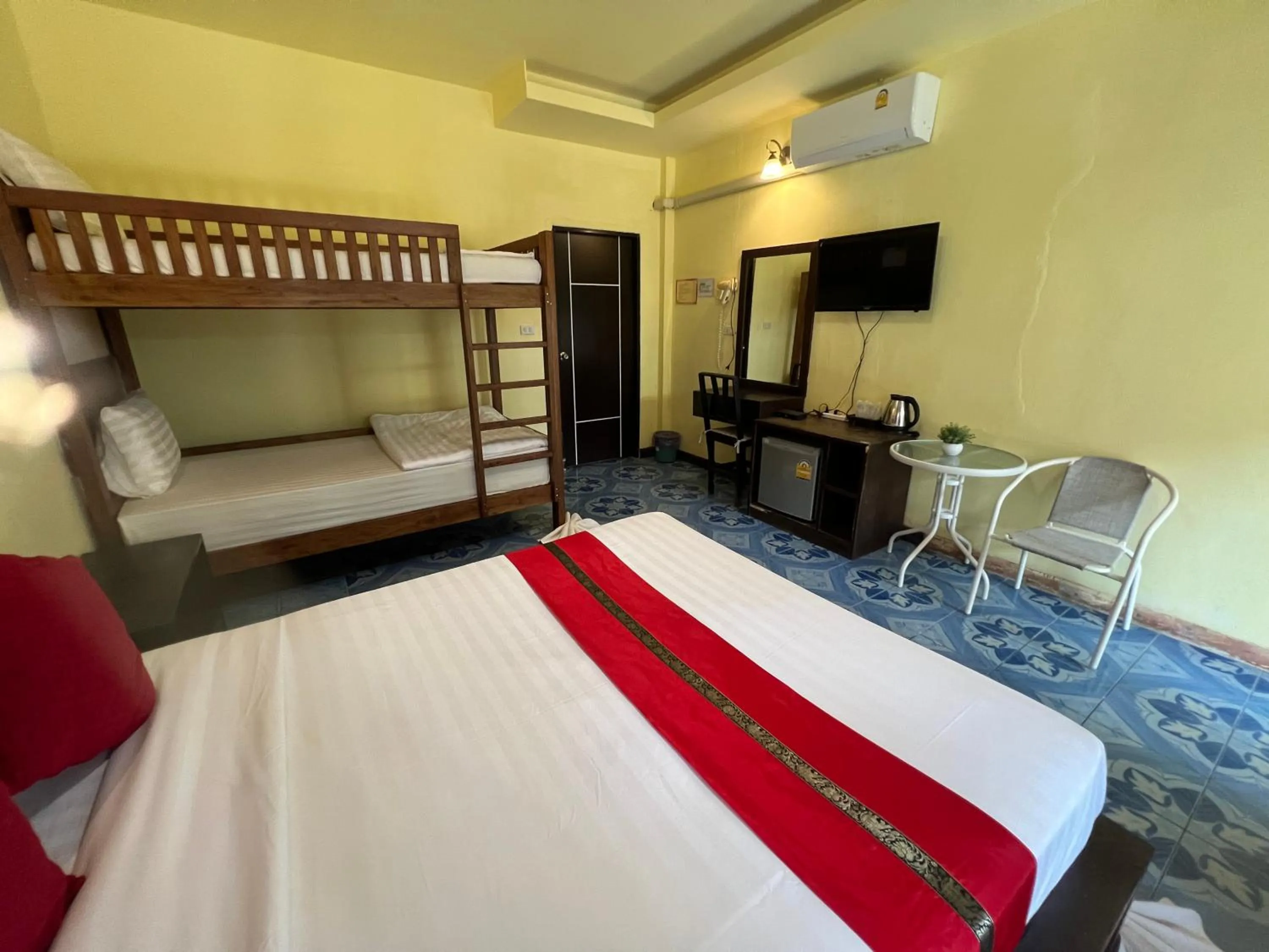 Bed in Lanta Paragon