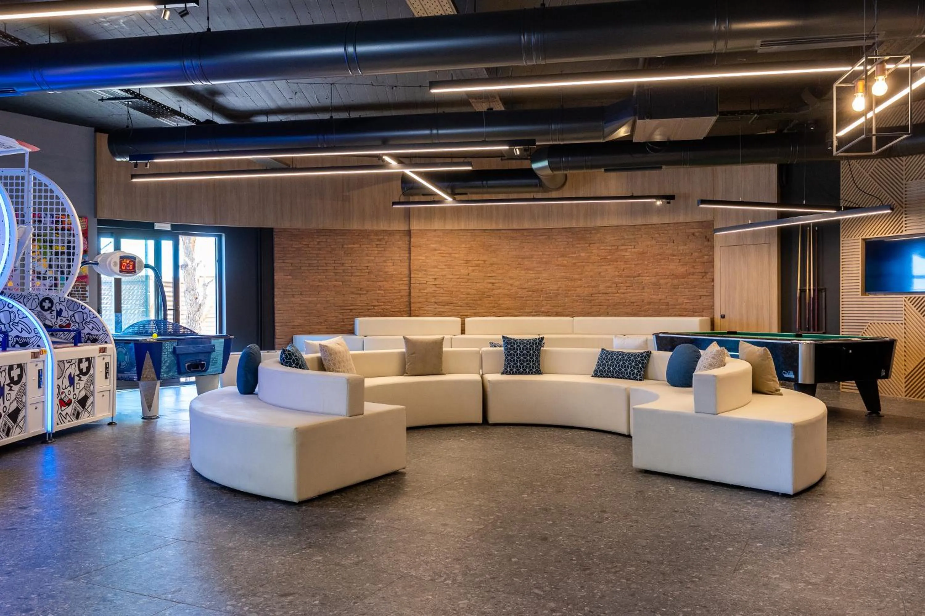 Kids's club in Elios Hill