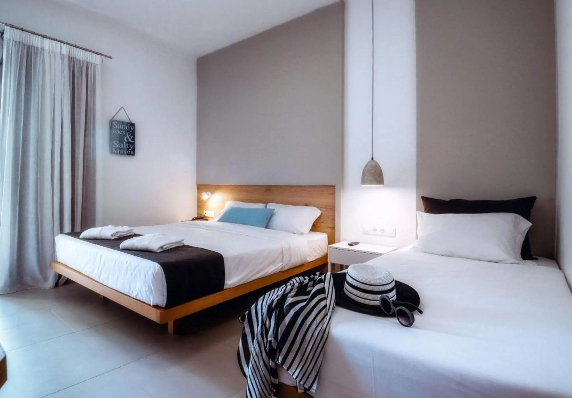 Photo of the whole room, Bed in Zeus Hotels Neptuno Beach